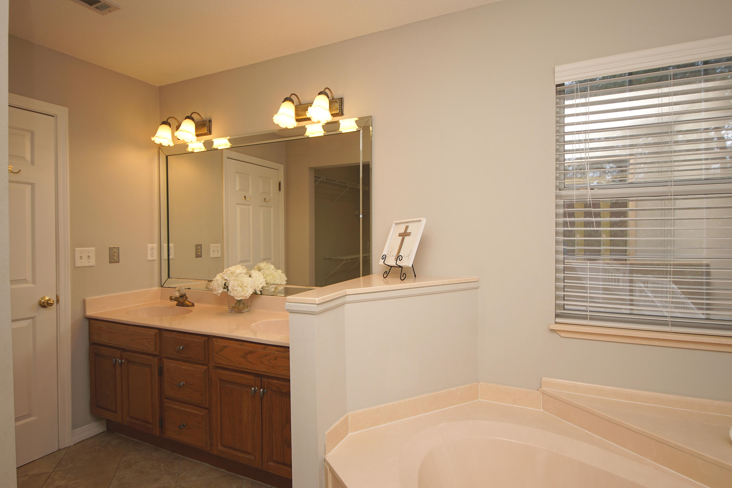 PARKWOOD PLACE AT BLUEWATER BAY - Residential