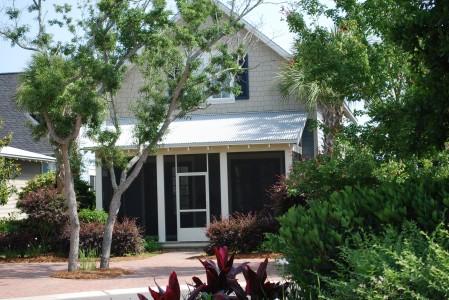 BUNGALOS AT SANDESTIN - Residential