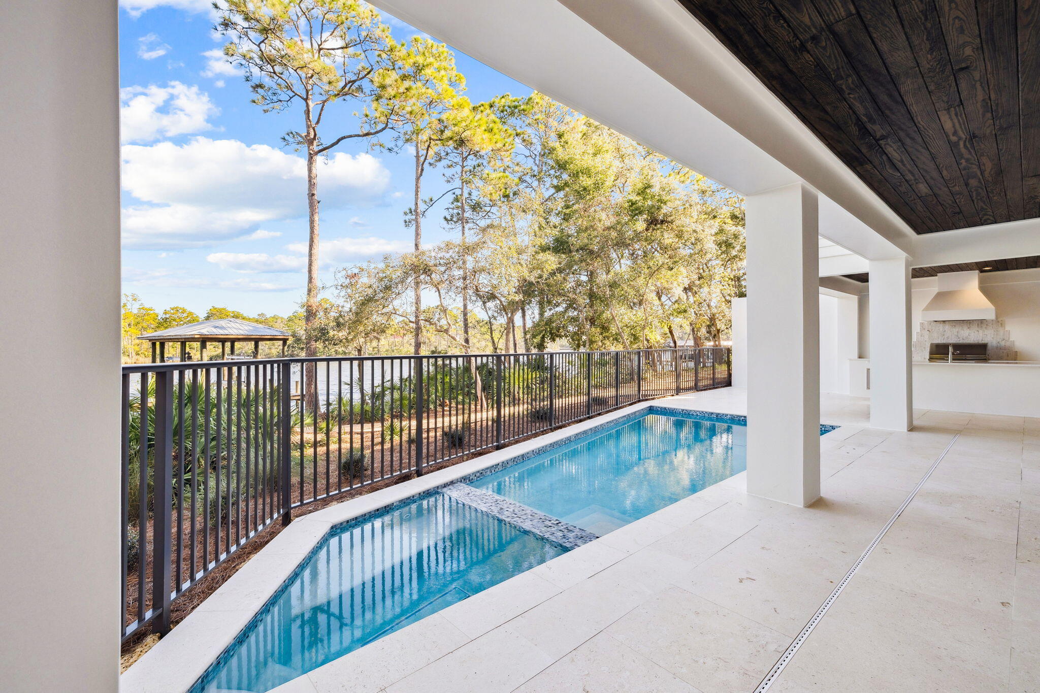 LAKE SHORE ESTATES - Residential