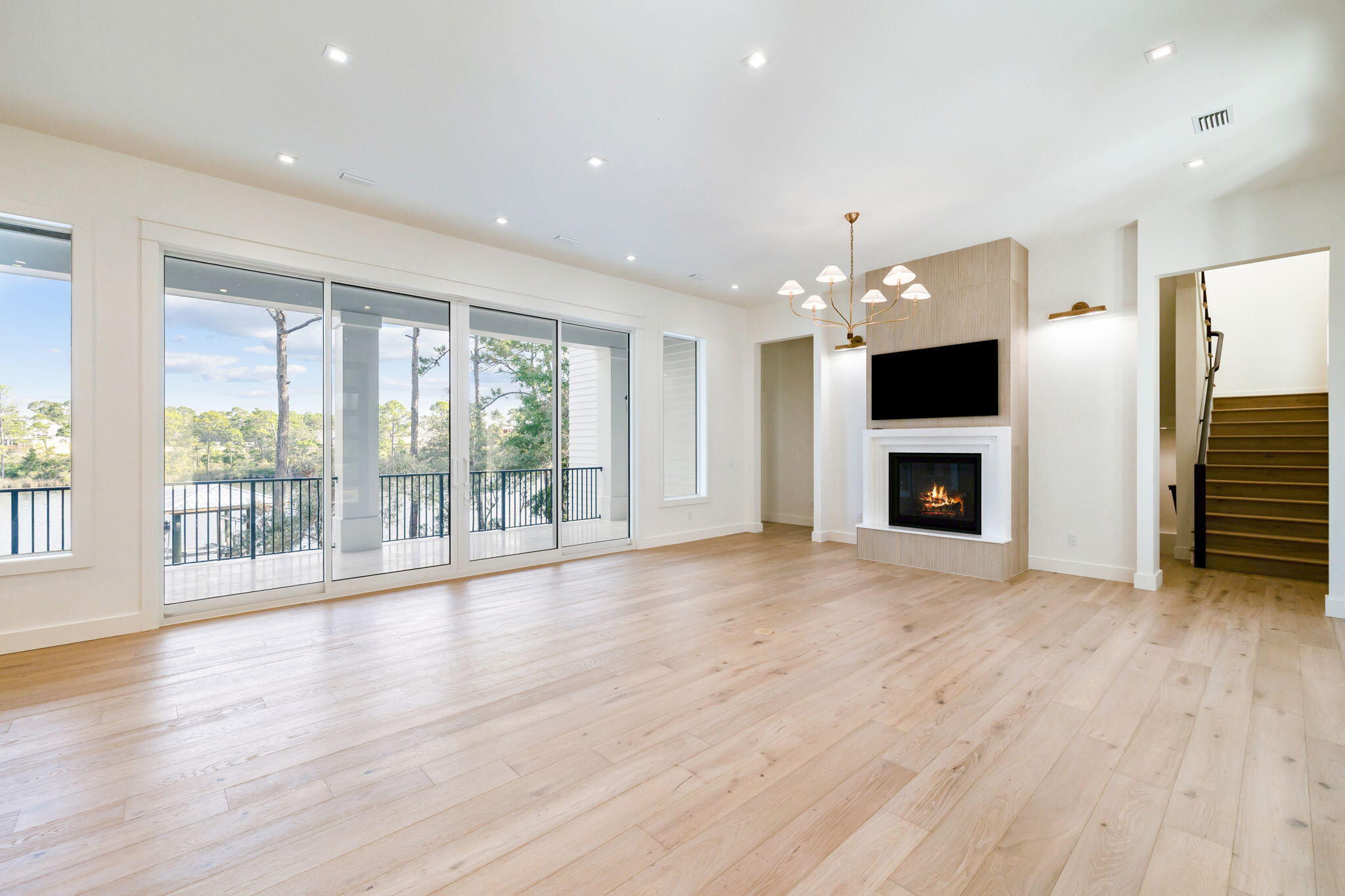 LAKE SHORE ESTATES - Residential