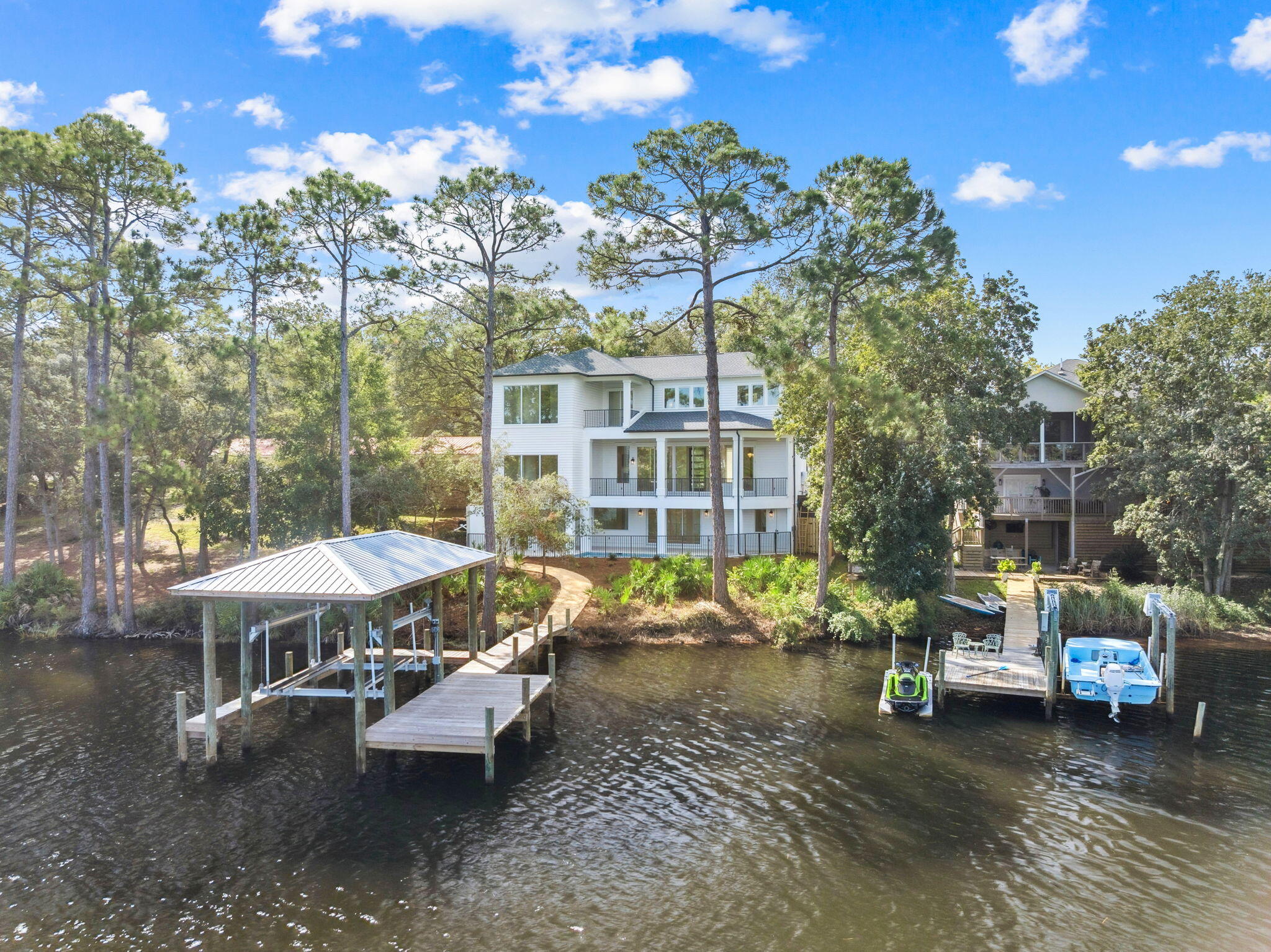 LAKE SHORE ESTATES - Residential