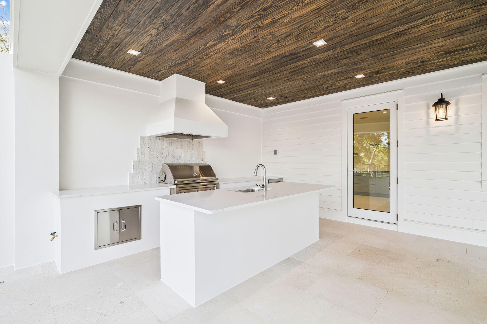 LAKE SHORE ESTATES - Residential