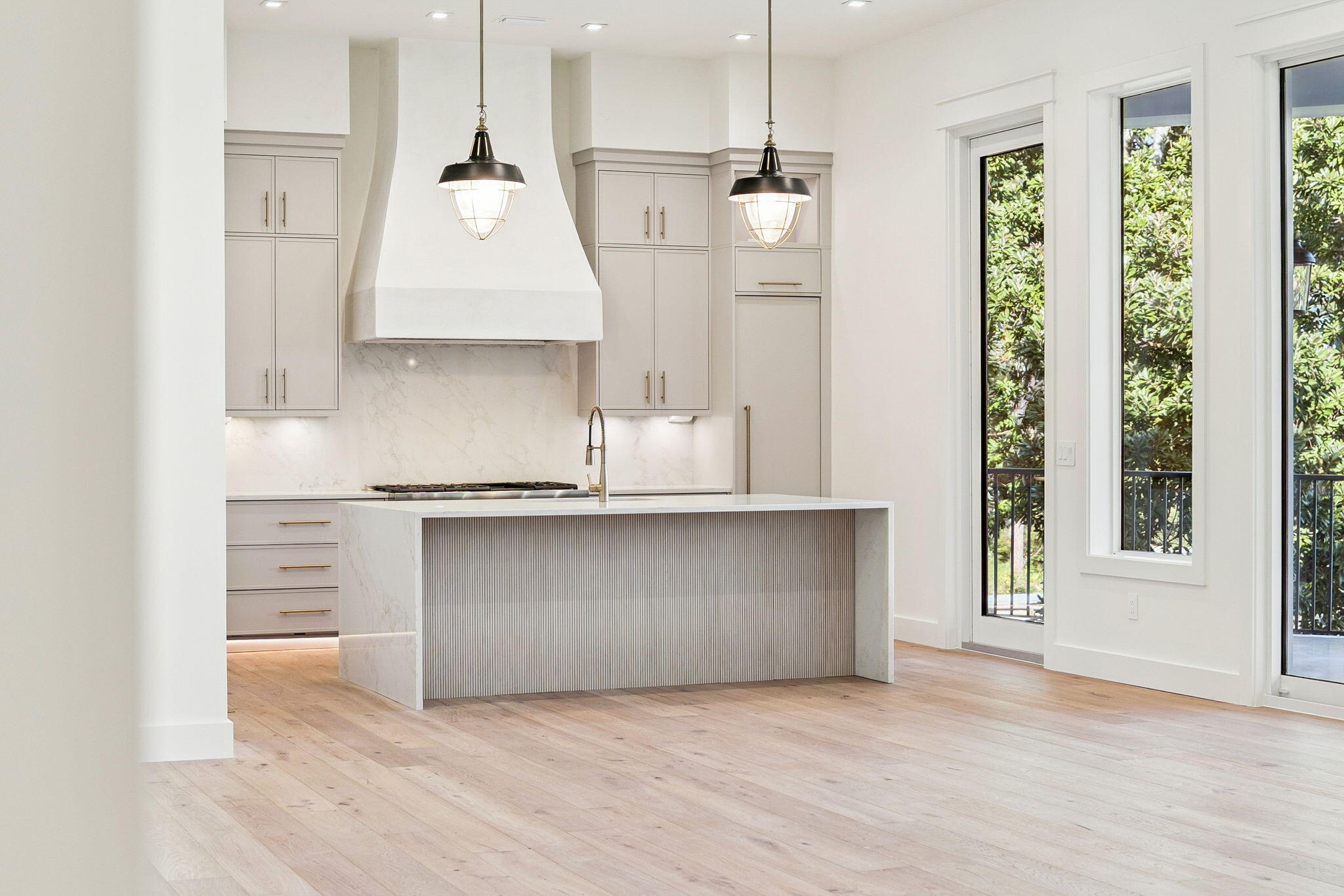 LAKE SHORE ESTATES - Residential