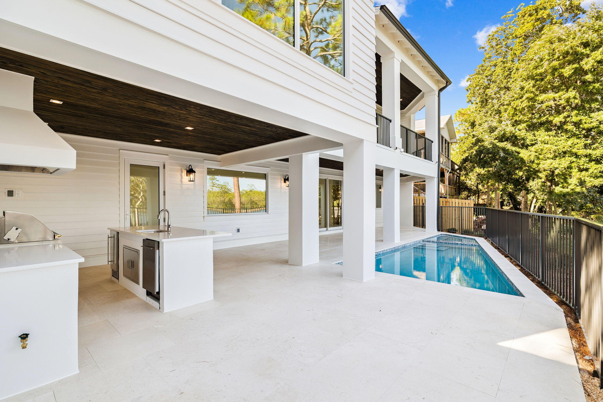 LAKE SHORE ESTATES - Residential