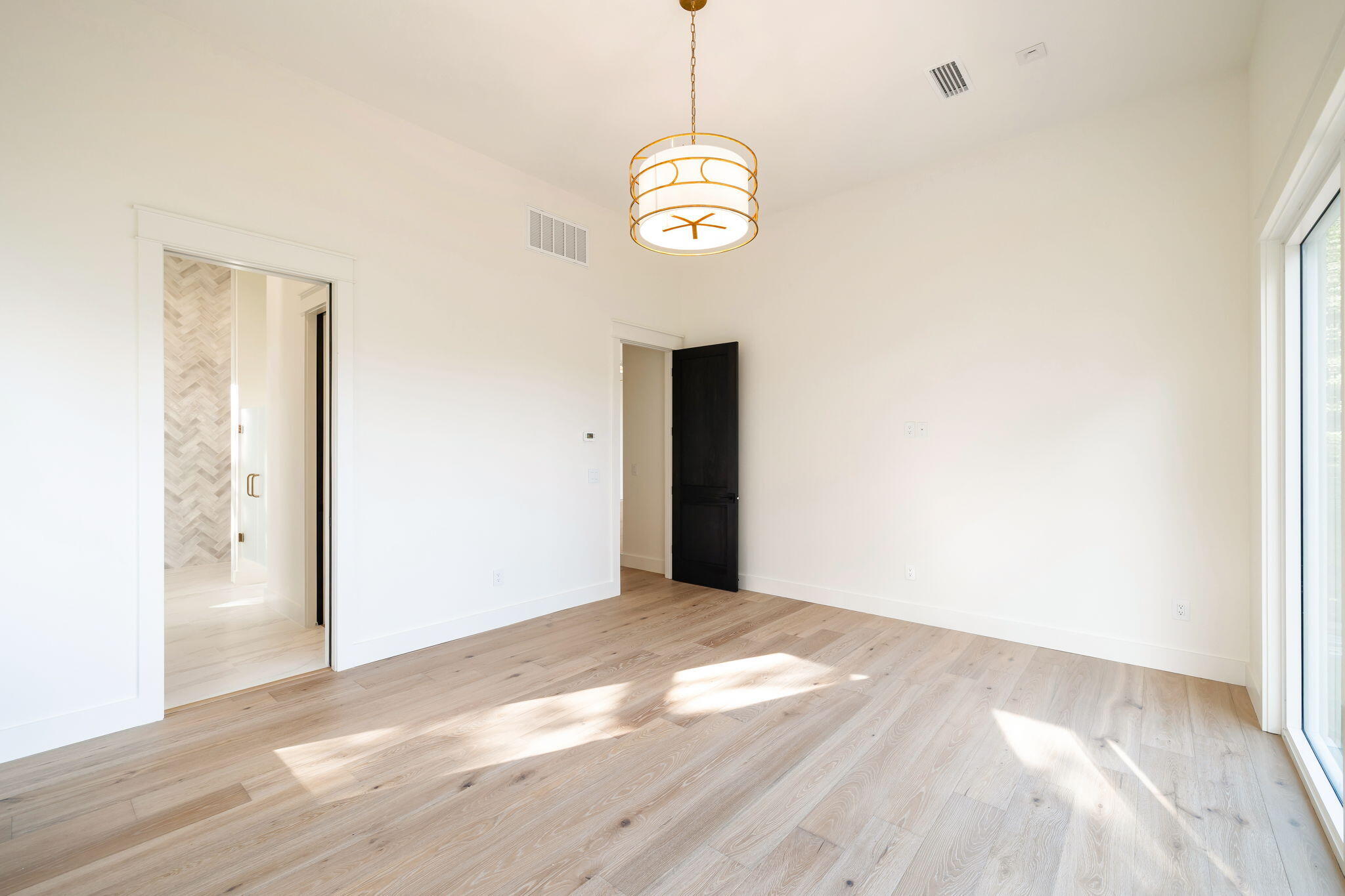 LAKE SHORE ESTATES - Residential