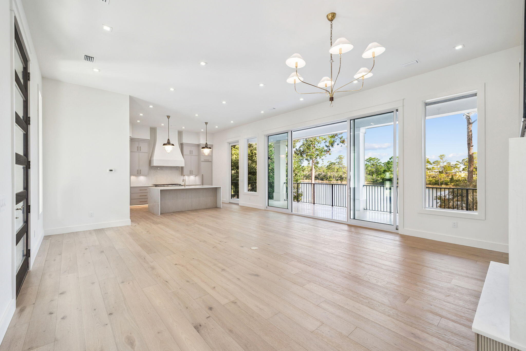 LAKE SHORE ESTATES - Residential