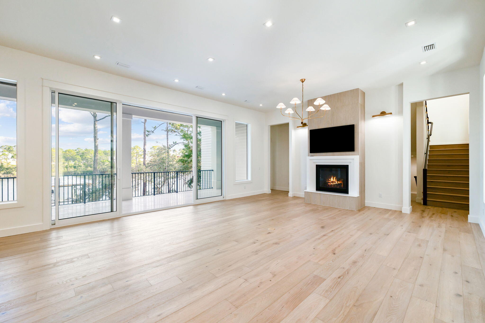 LAKE SHORE ESTATES - Residential
