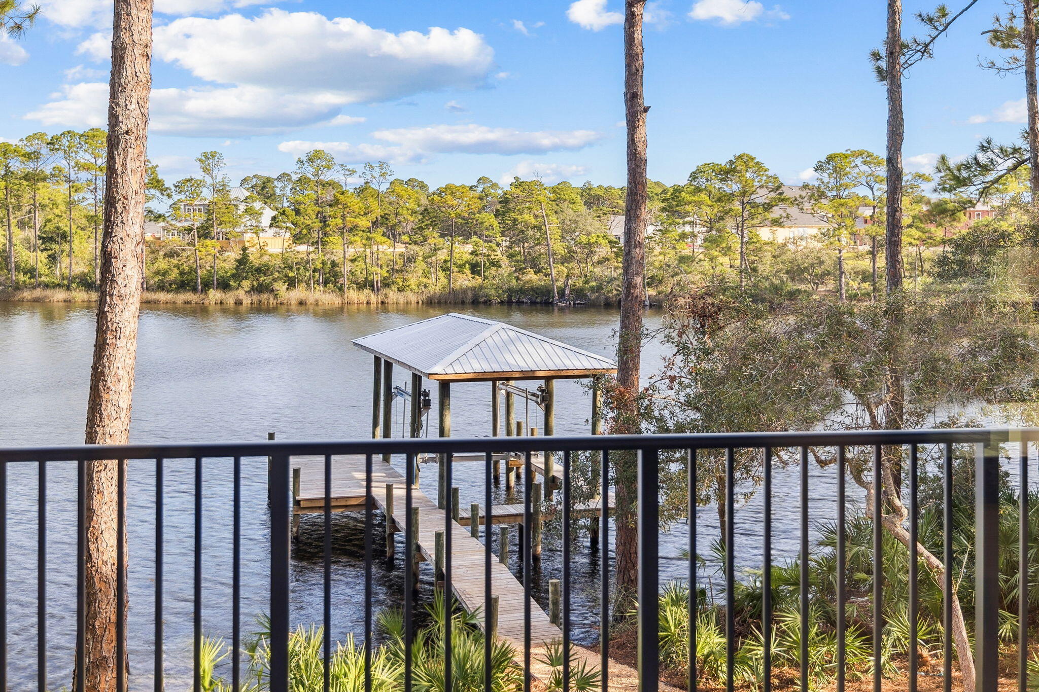 LAKE SHORE ESTATES - Residential
