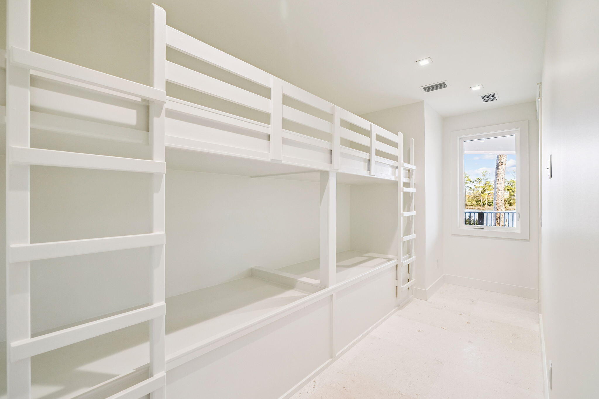 LAKE SHORE ESTATES - Residential