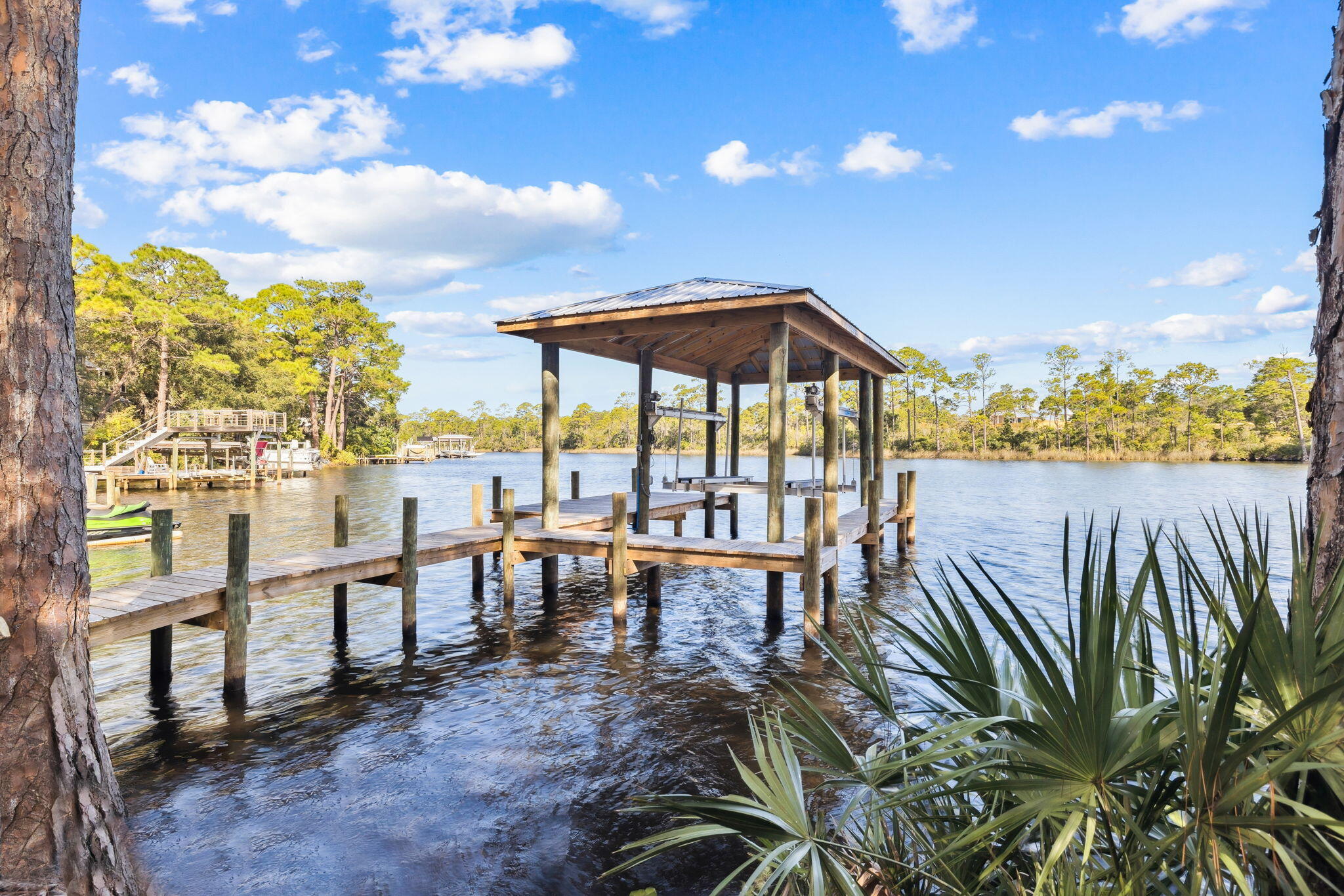 LAKE SHORE ESTATES - Residential