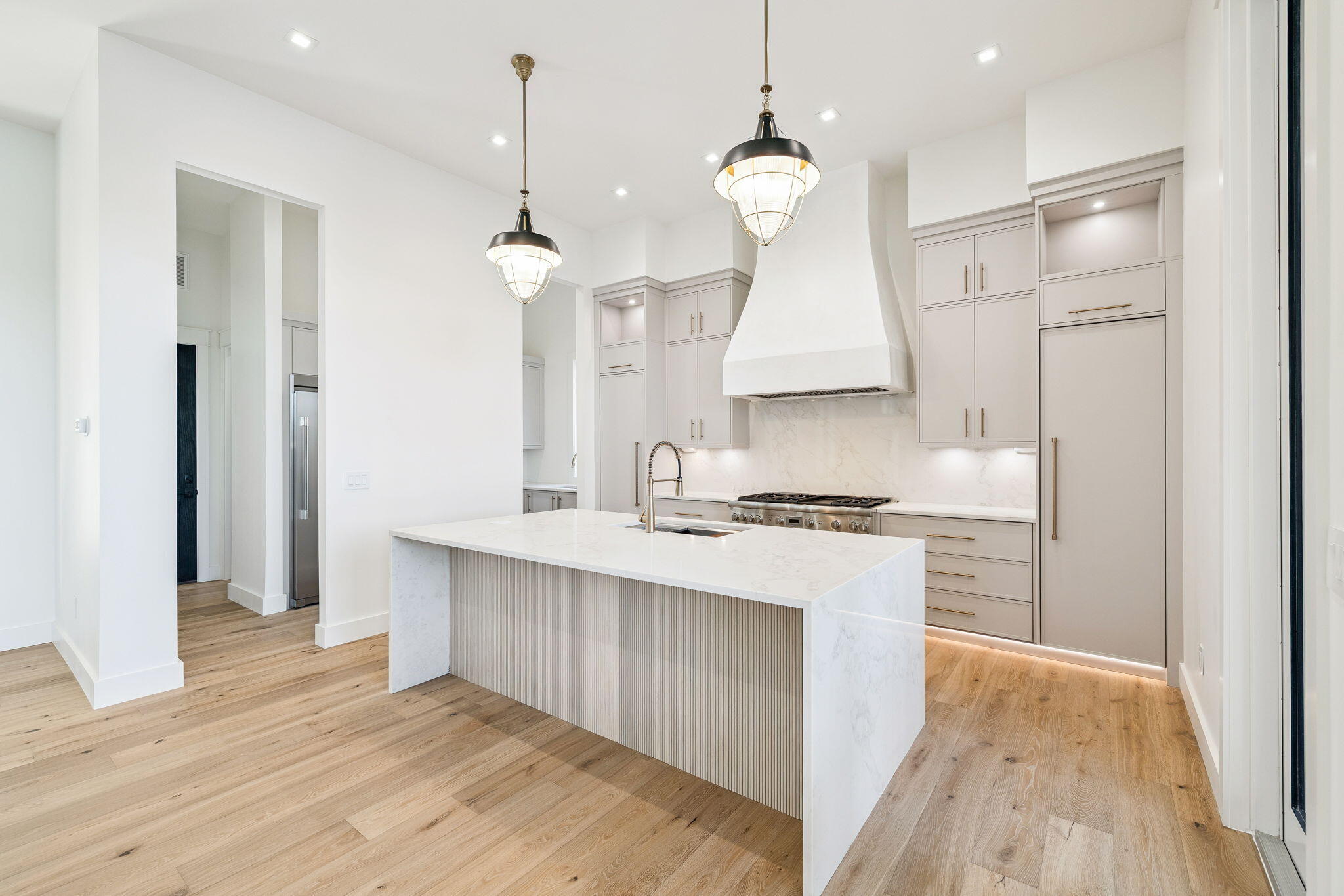 LAKE SHORE ESTATES - Residential
