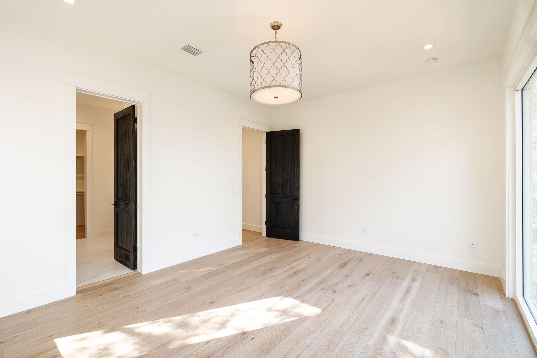 LAKE SHORE ESTATES - Residential
