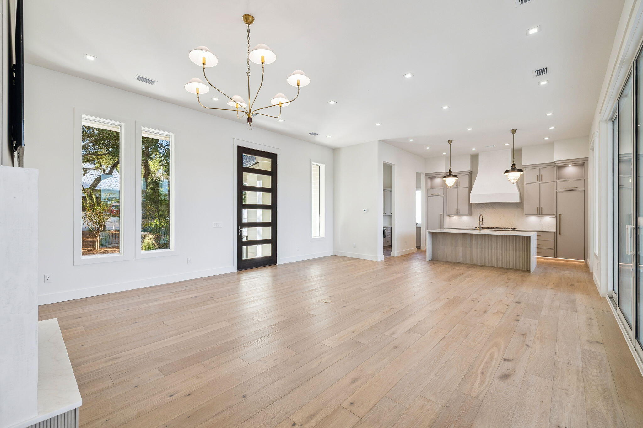 LAKE SHORE ESTATES - Residential