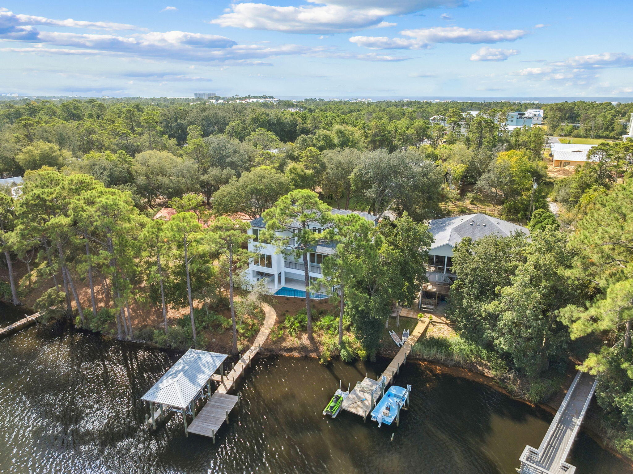 LAKE SHORE ESTATES - Residential