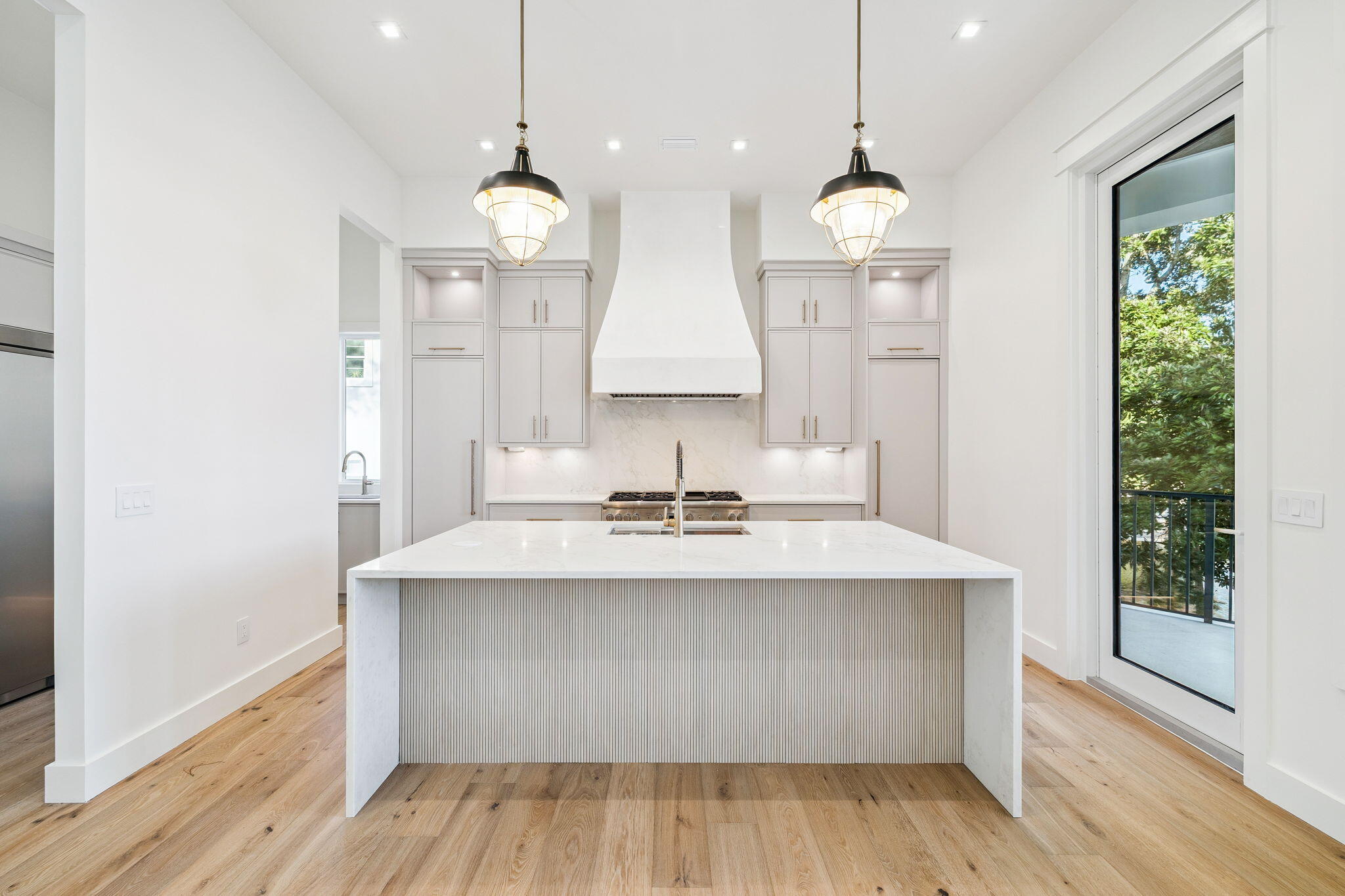 LAKE SHORE ESTATES - Residential