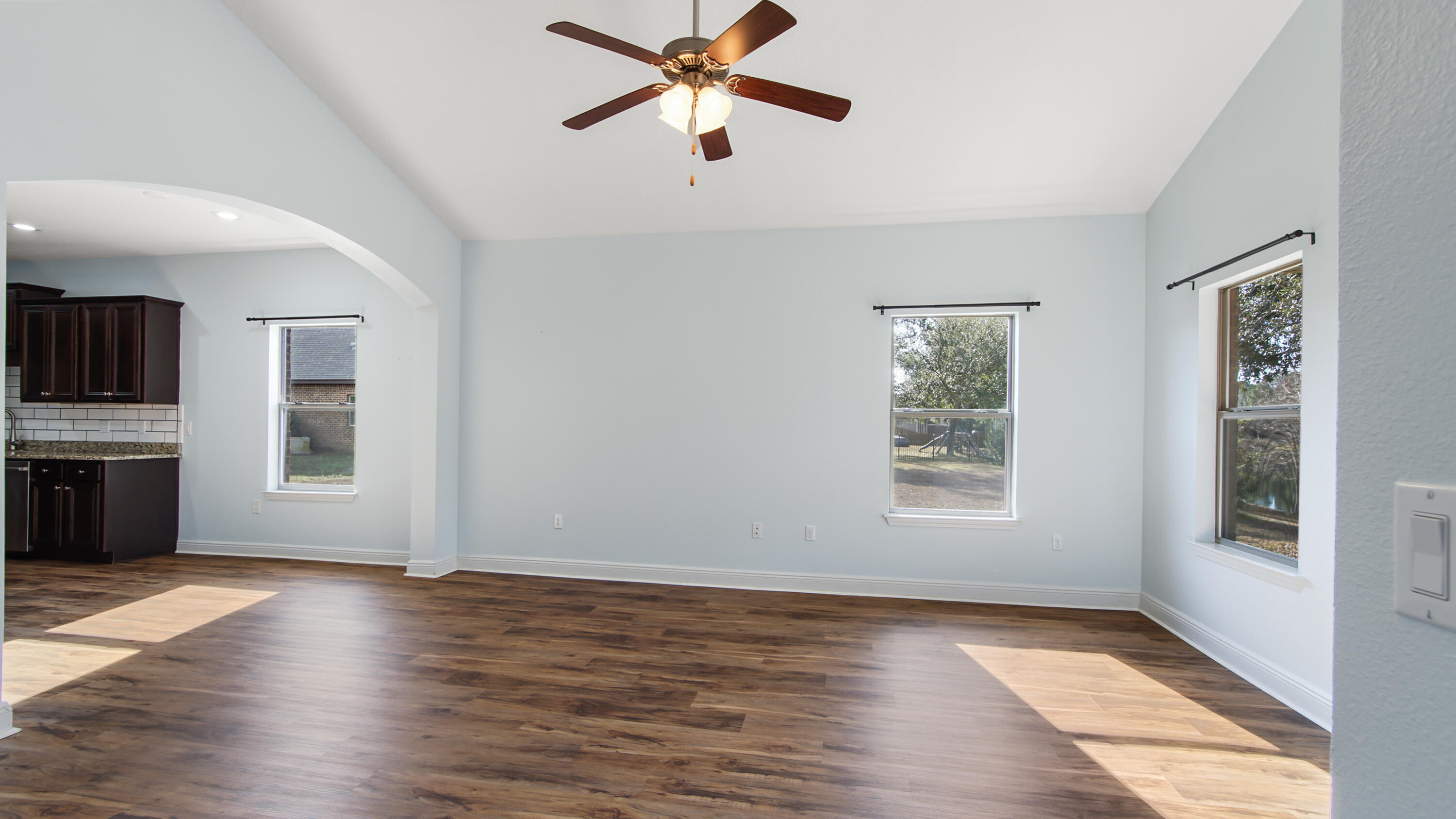 HAMMOCK BAY - Residential