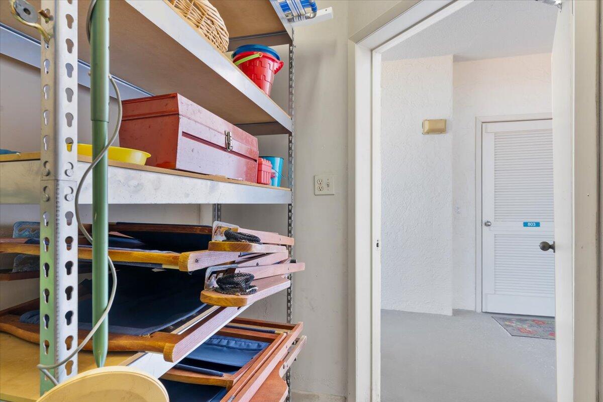 NAVARRE TOWERS CONDO - Residential