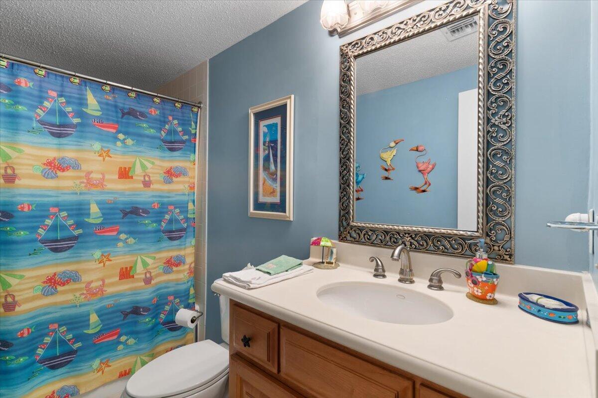 NAVARRE TOWERS CONDO - Residential