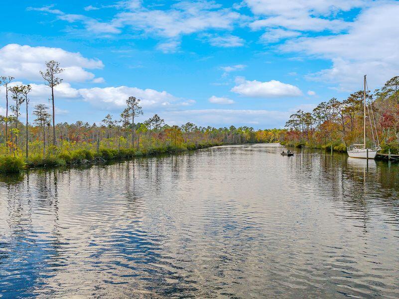 CREEKSIDE - Residential