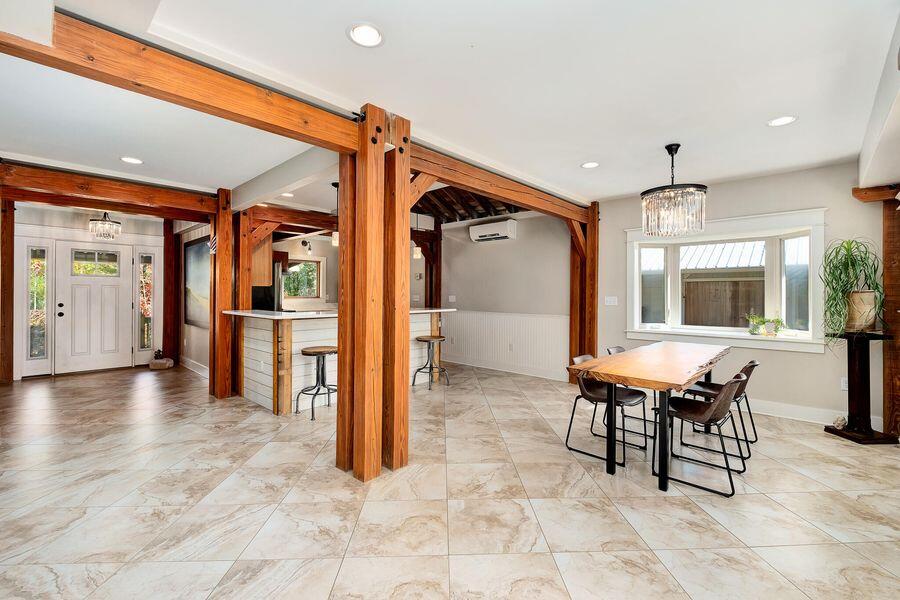 CREEKSIDE - Residential