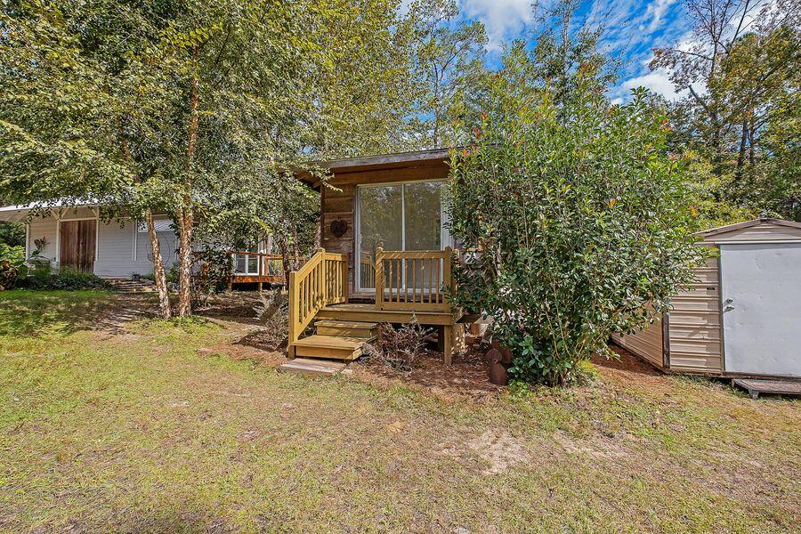 CREEKSIDE - Residential