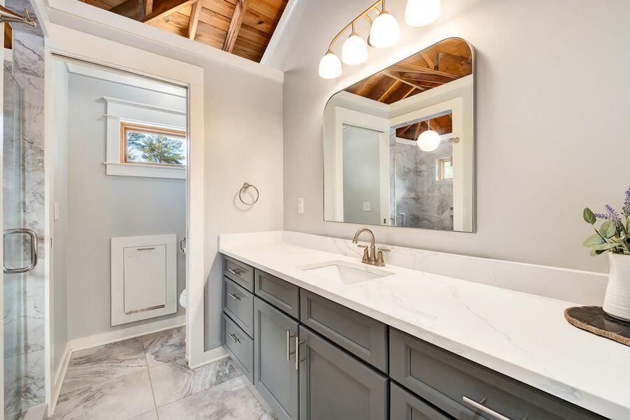 CREEKSIDE - Residential