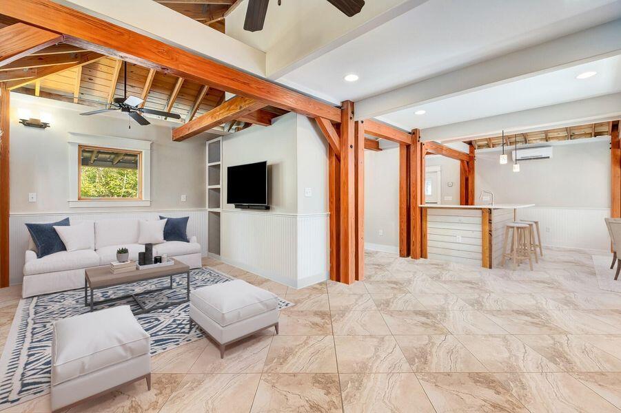 CREEKSIDE - Residential