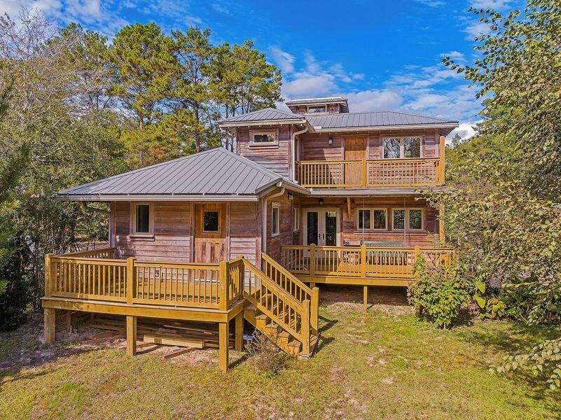CREEKSIDE - Residential