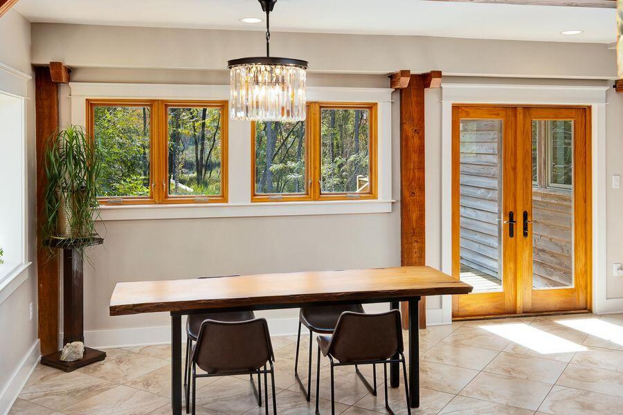 CREEKSIDE - Residential