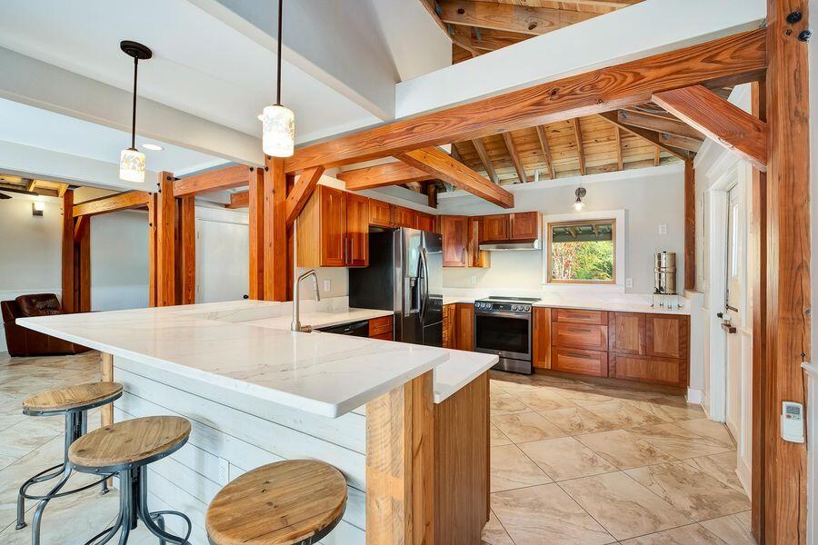 CREEKSIDE - Residential