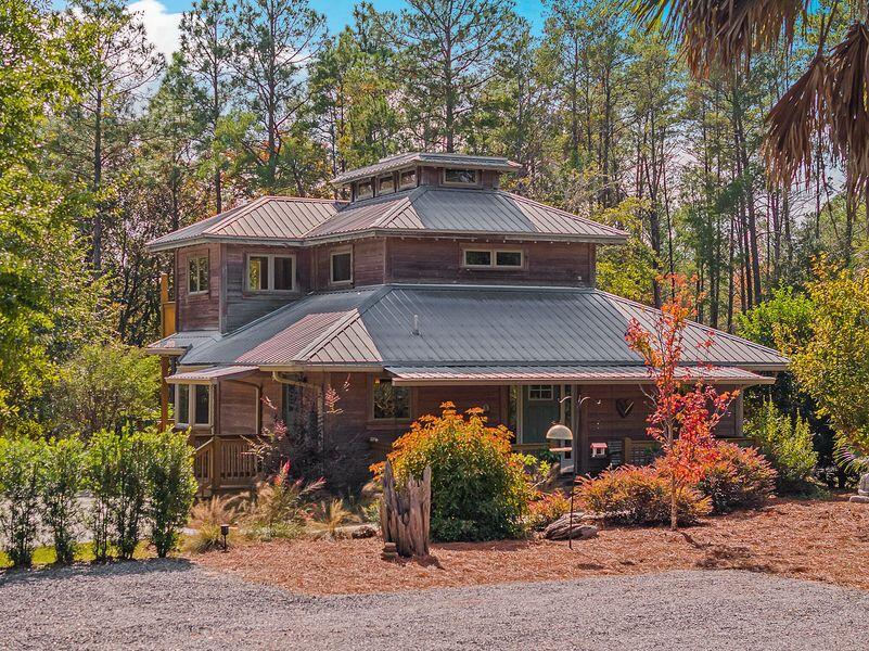 CREEKSIDE - Residential