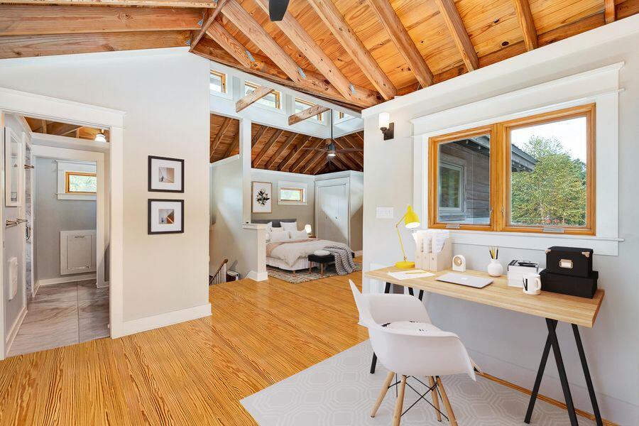 CREEKSIDE - Residential