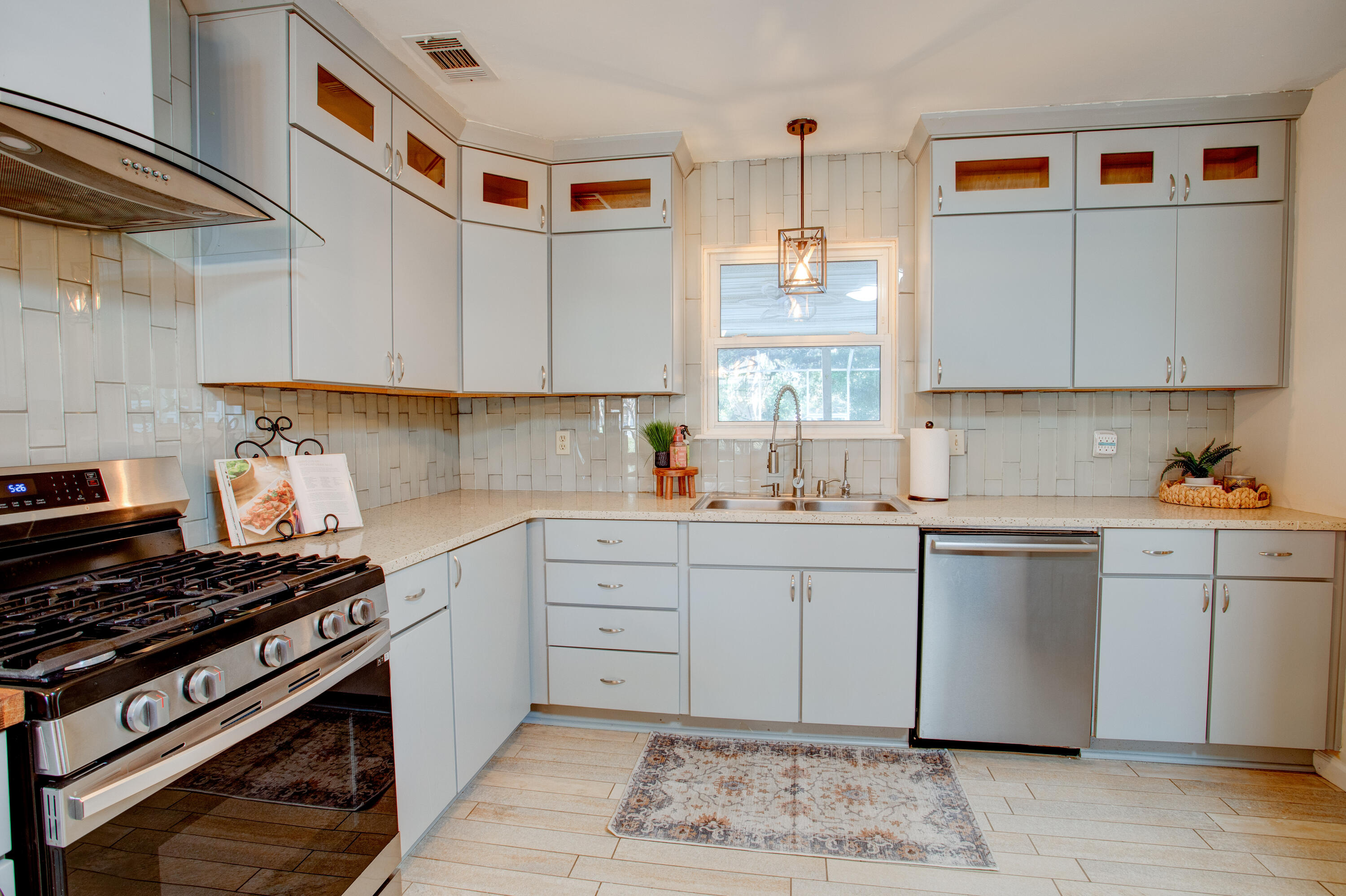 VALPARAISO PINECREST 5 - Residential