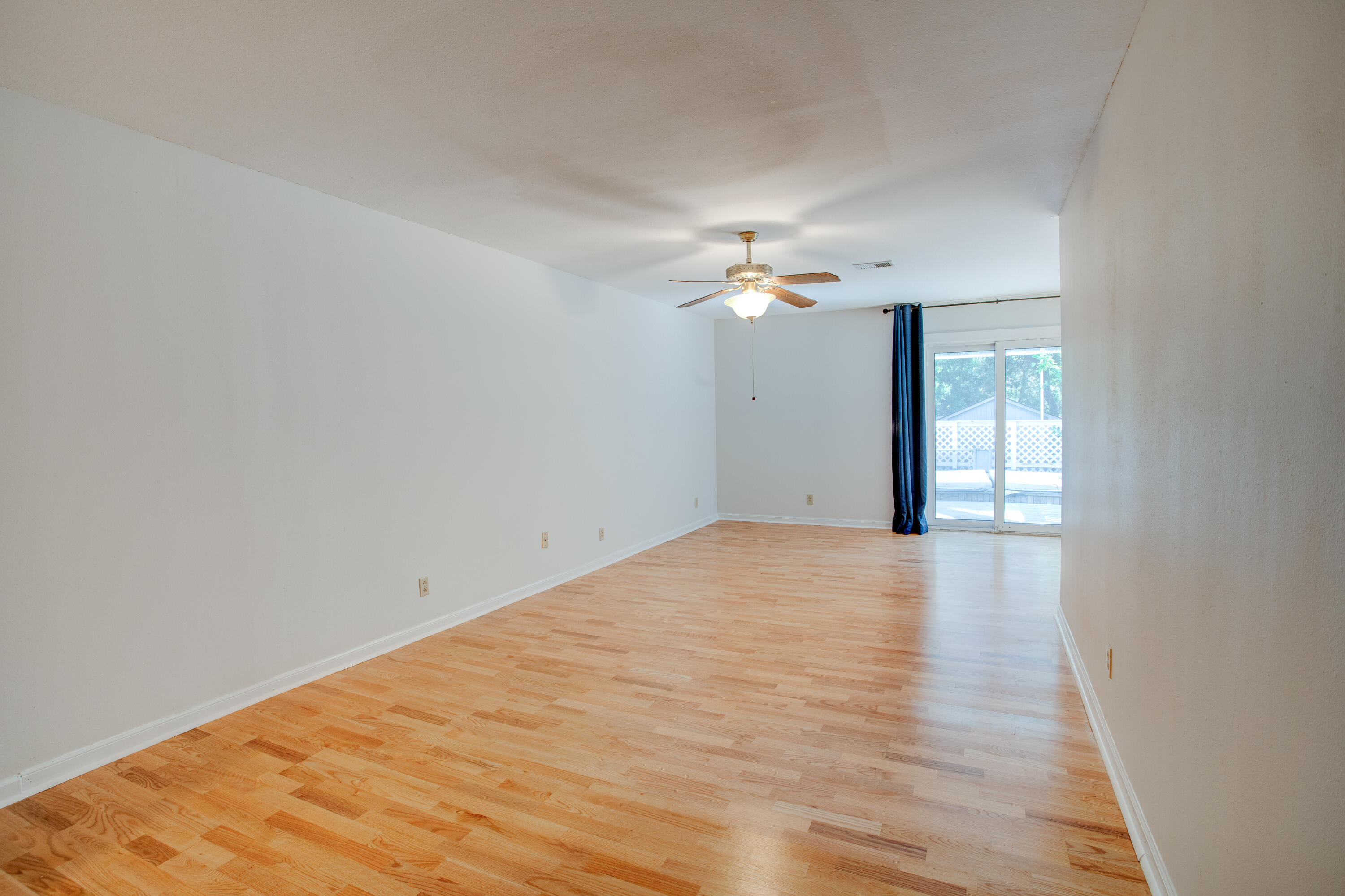 VALPARAISO PINECREST 5 - Residential