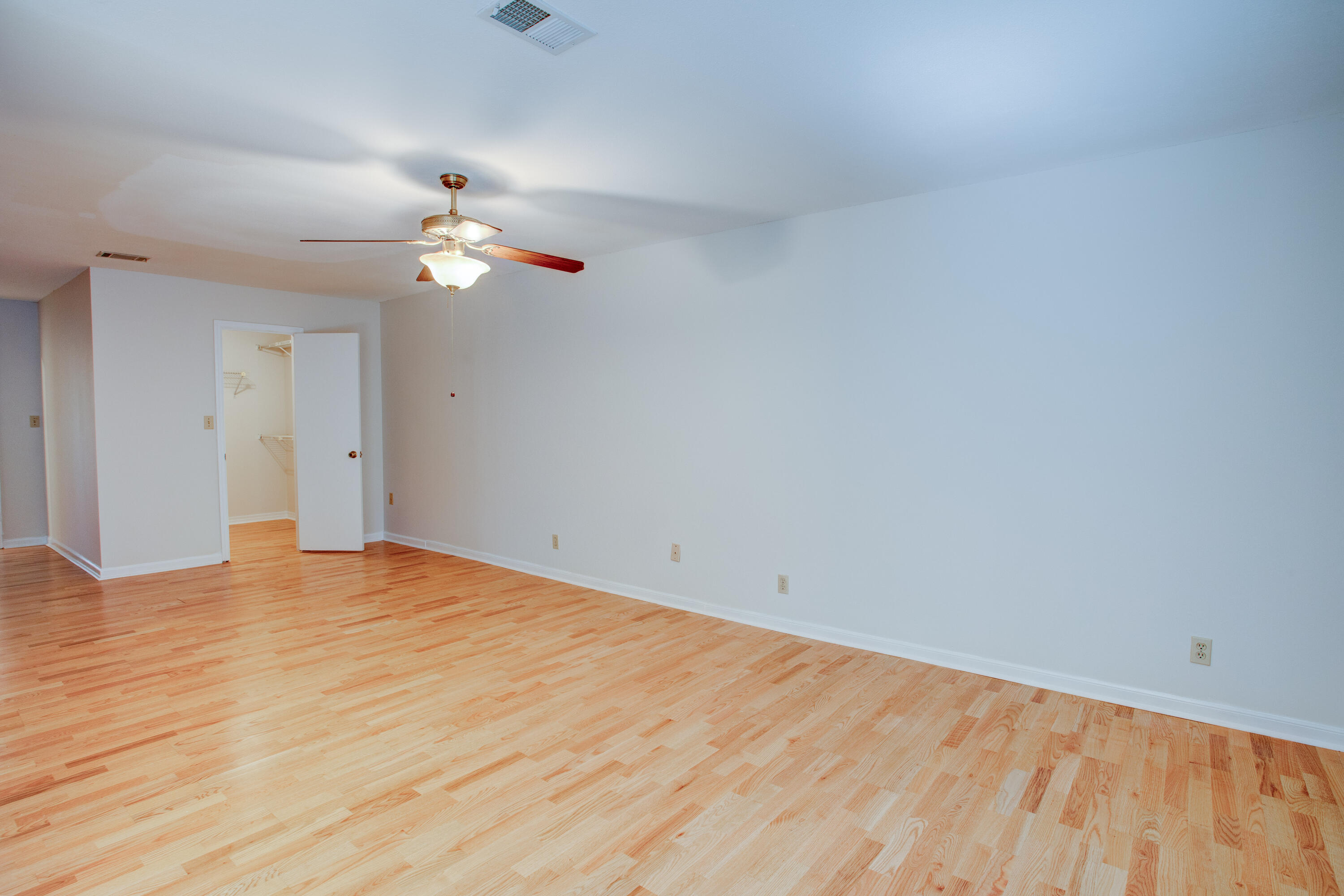 VALPARAISO PINECREST 5 - Residential