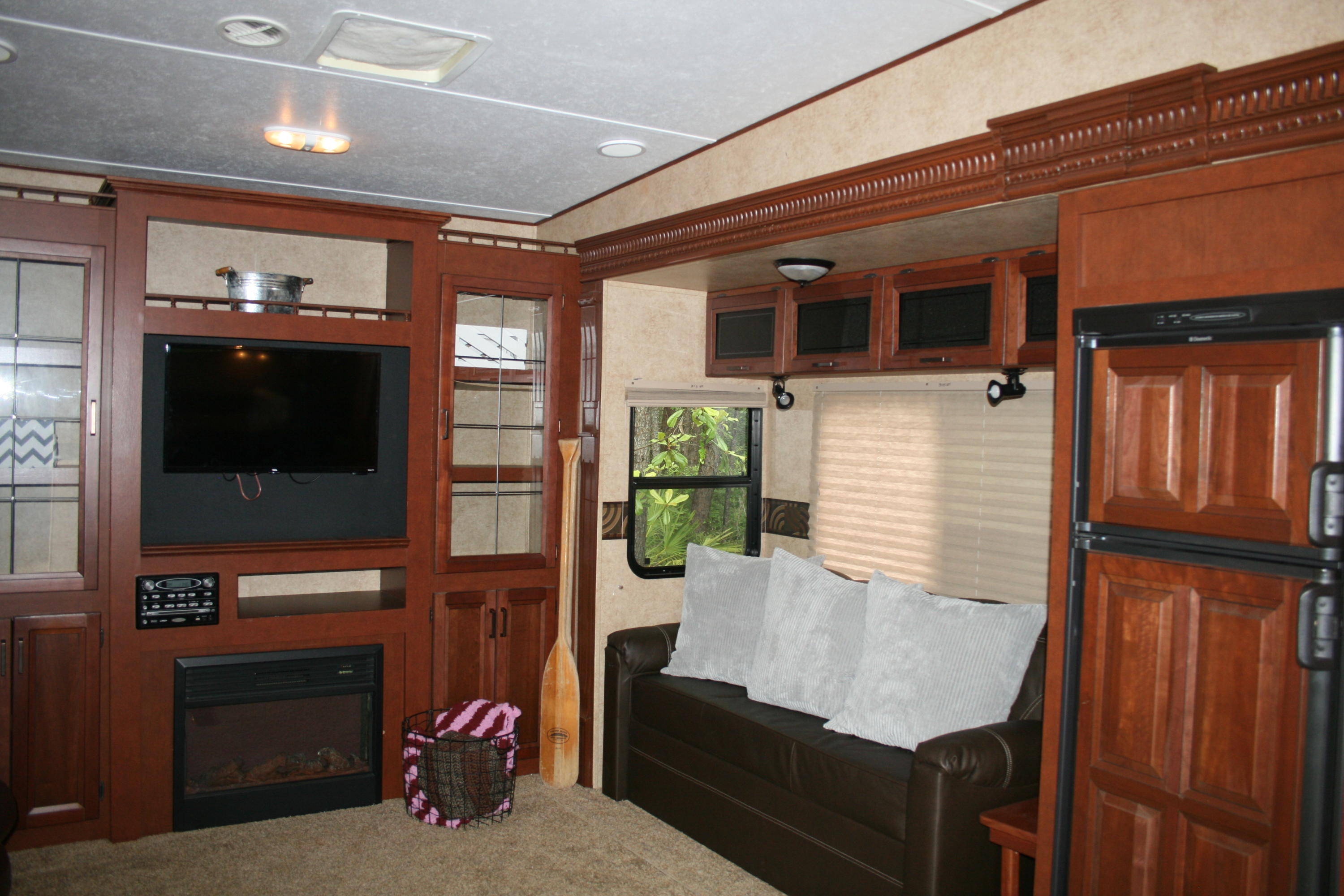 HIGH RIDGE ESTATES - Land