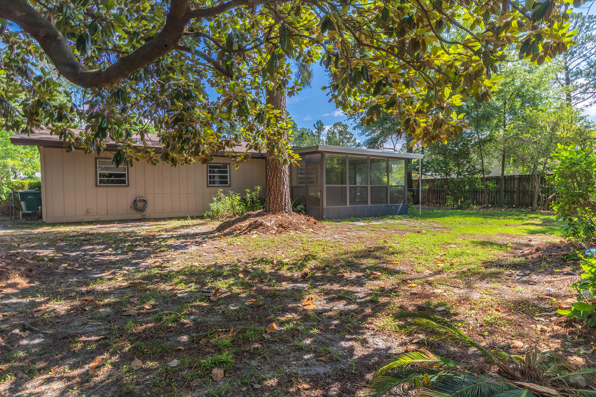 PINE MEADOWS - Residential