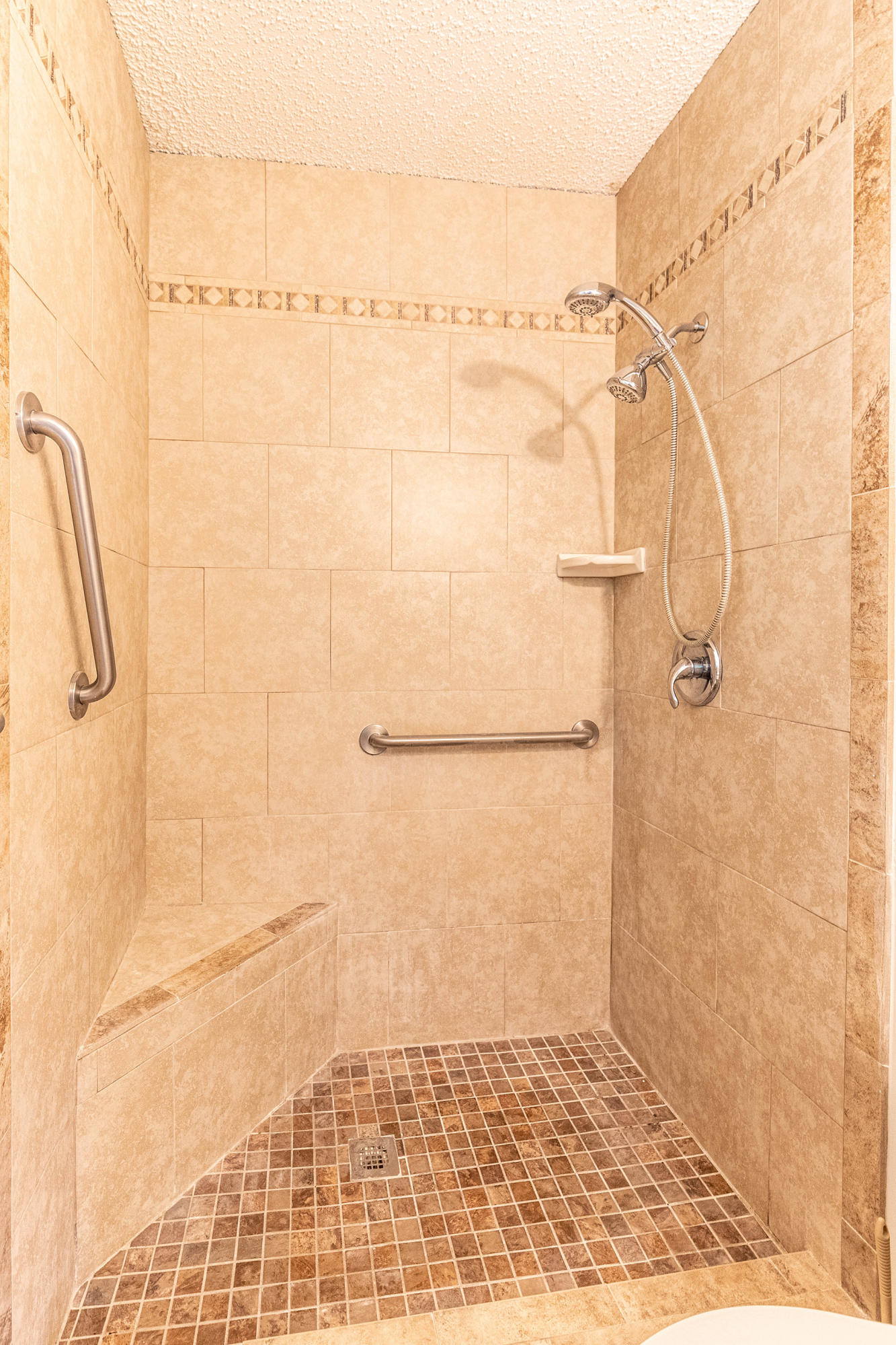 PINE MEADOWS - Residential