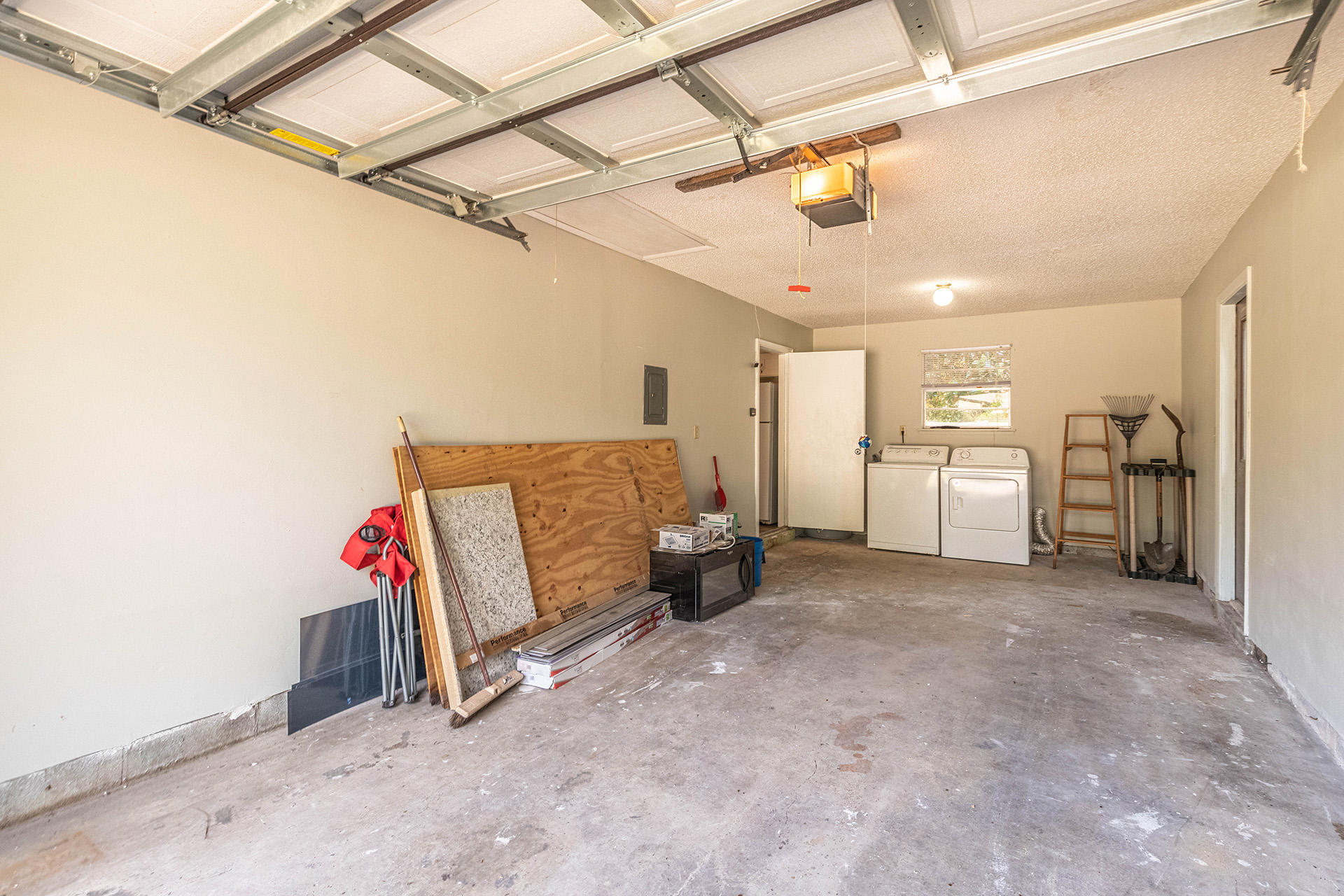 PINE MEADOWS - Residential