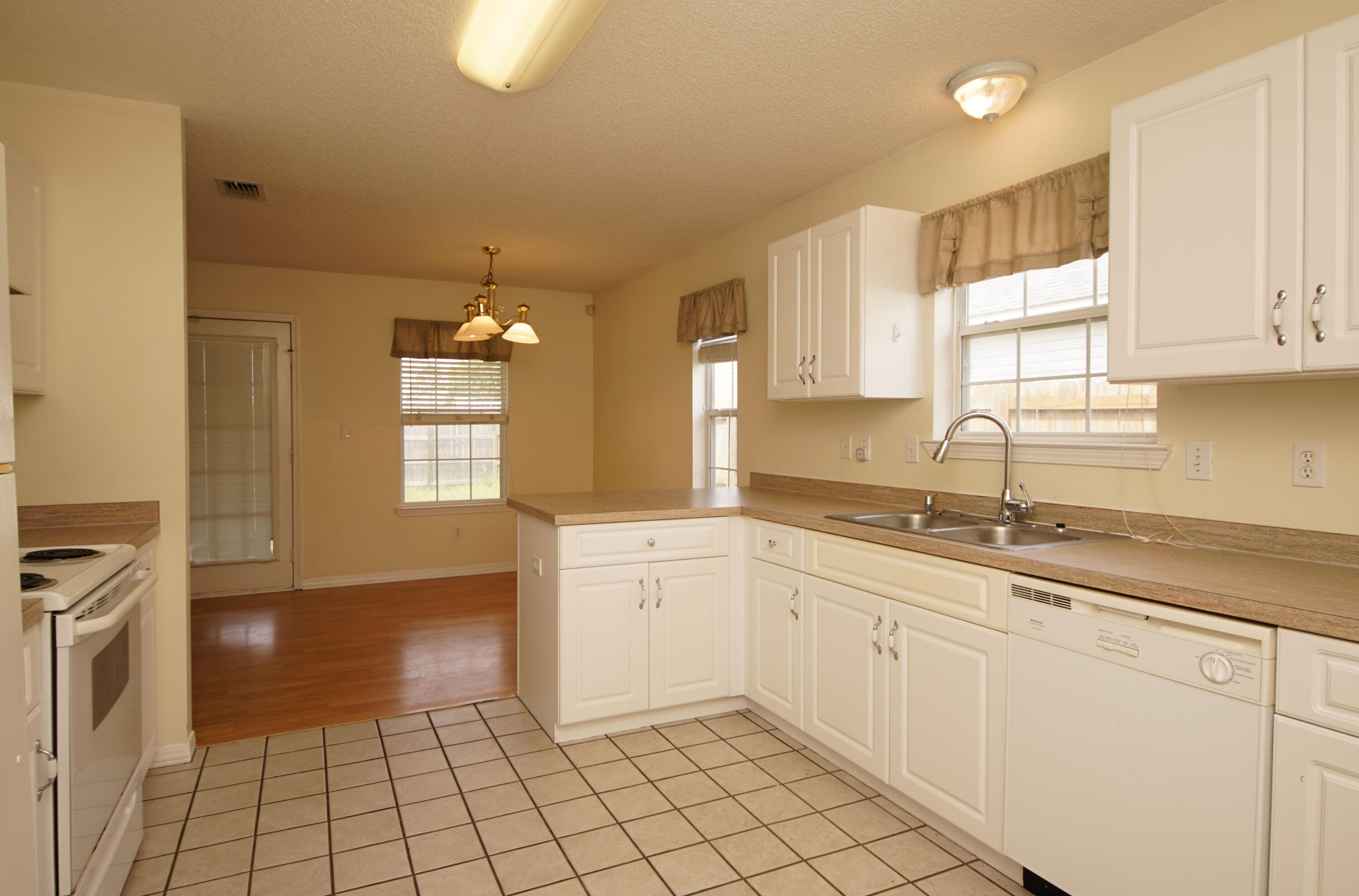 WATERFORD ESTATES S/D - Residential