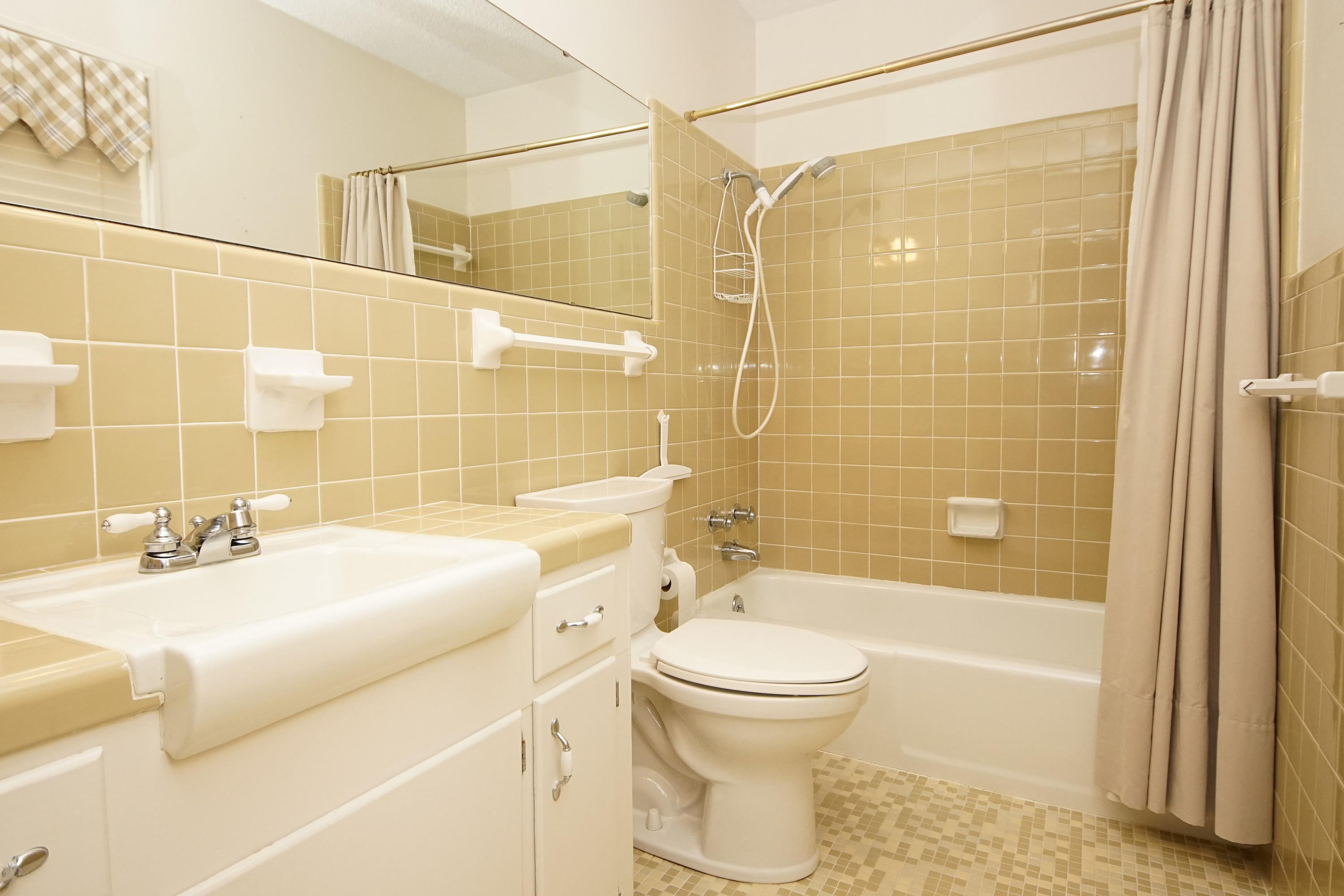 BAYOU WOODS 3RD ADDN - Residential