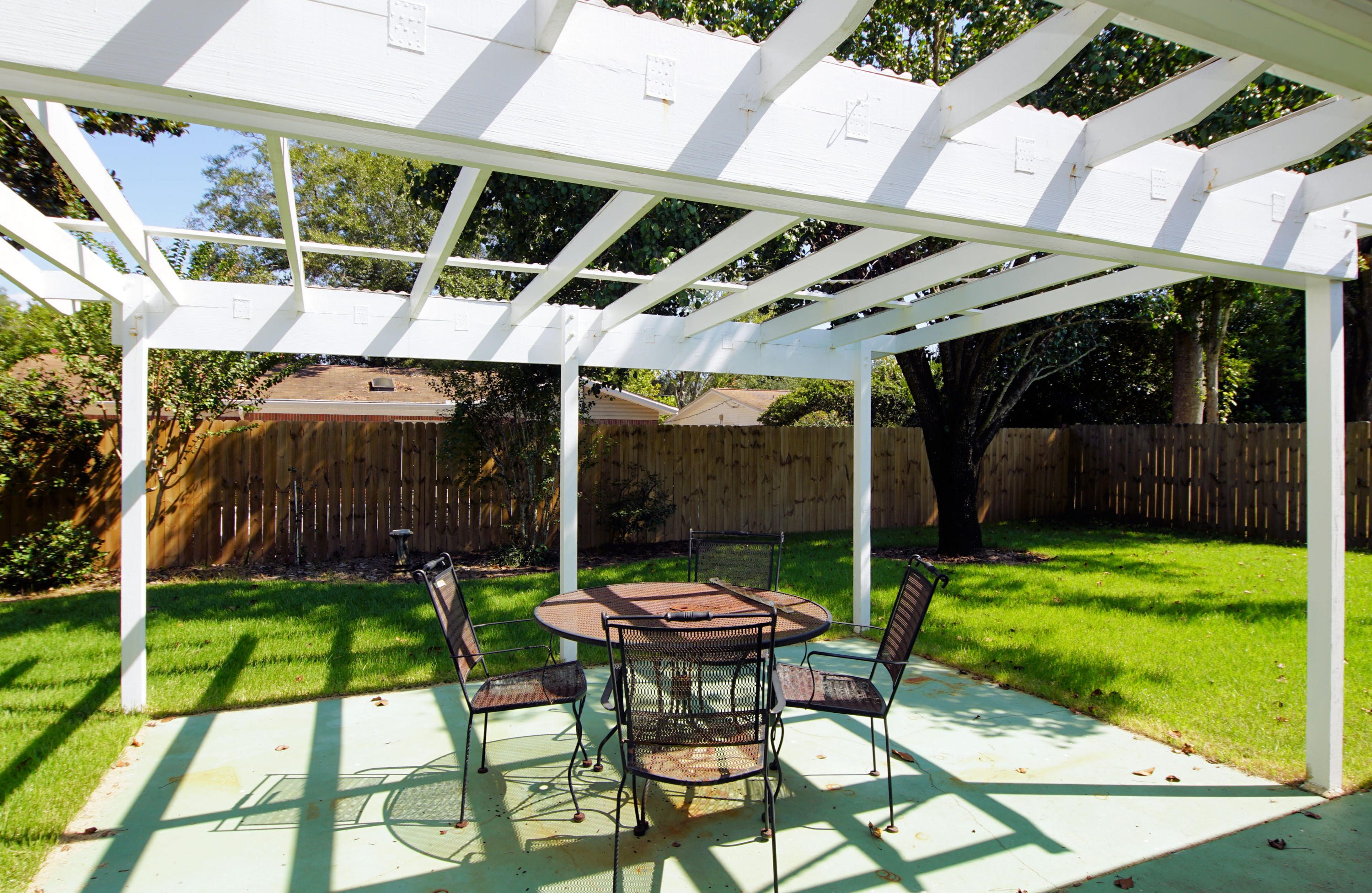 BAYOU WOODS 3RD ADDN - Residential