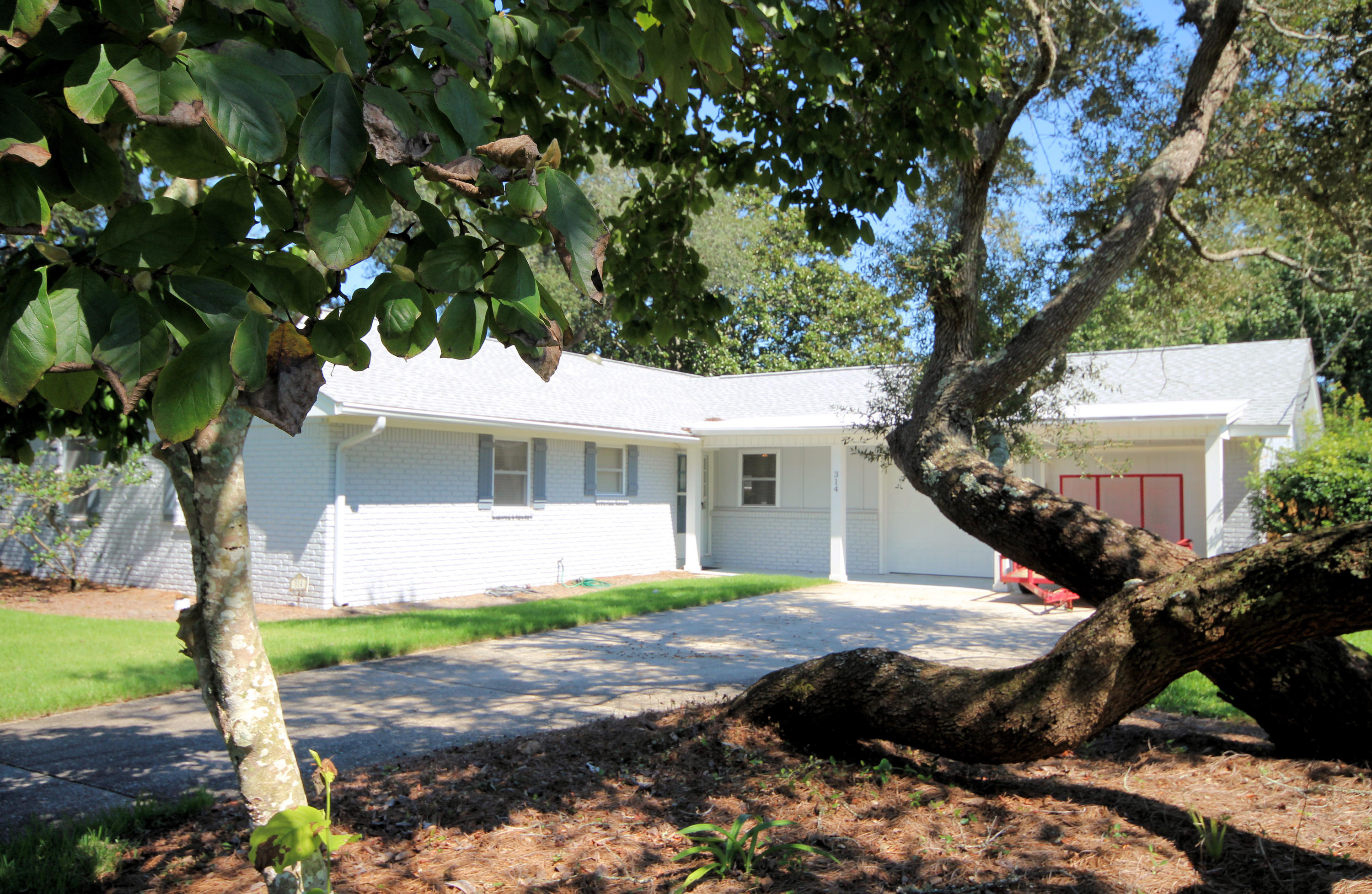 BAYOU WOODS 3RD ADDN - Residential