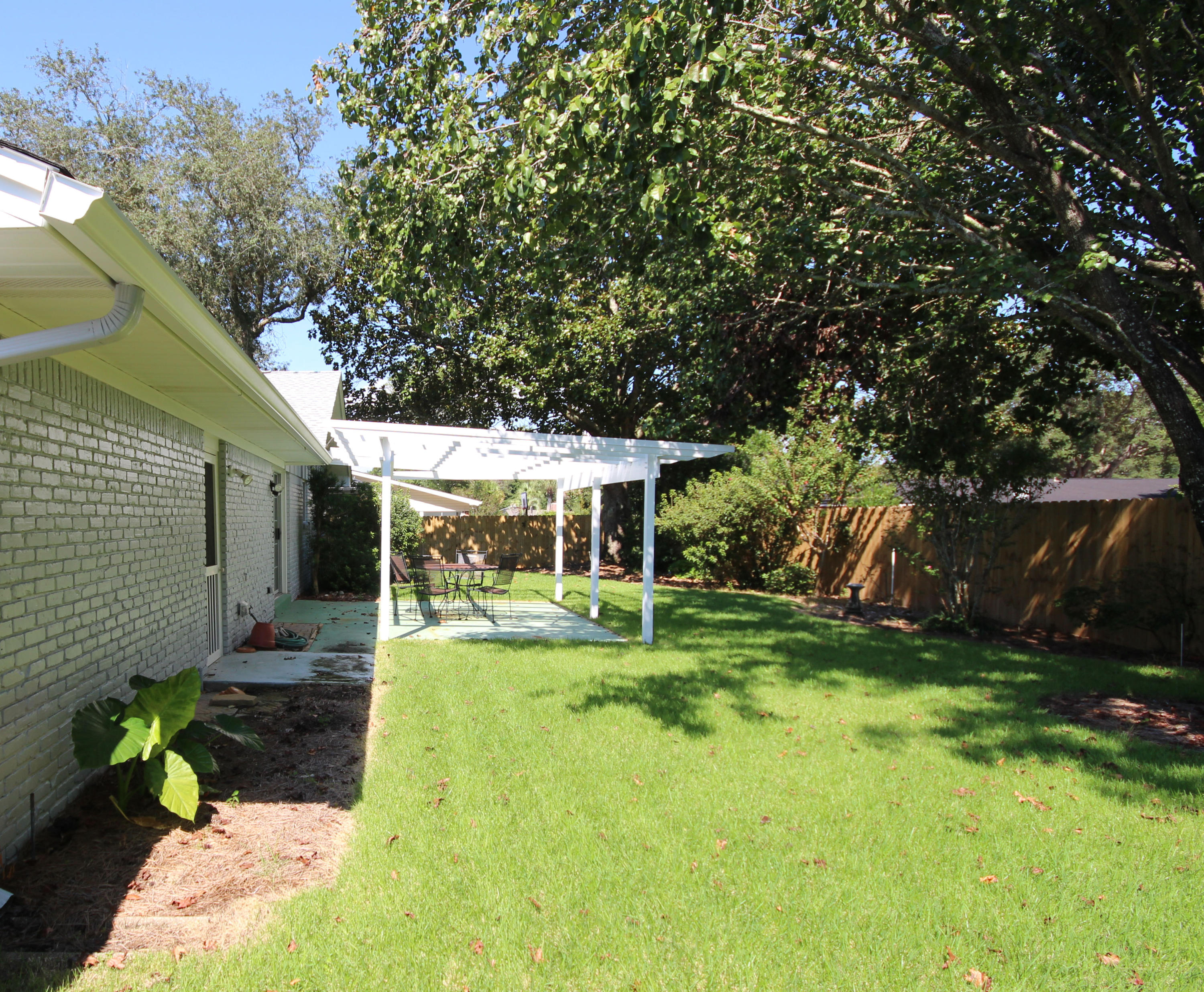 BAYOU WOODS 3RD ADDN - Residential