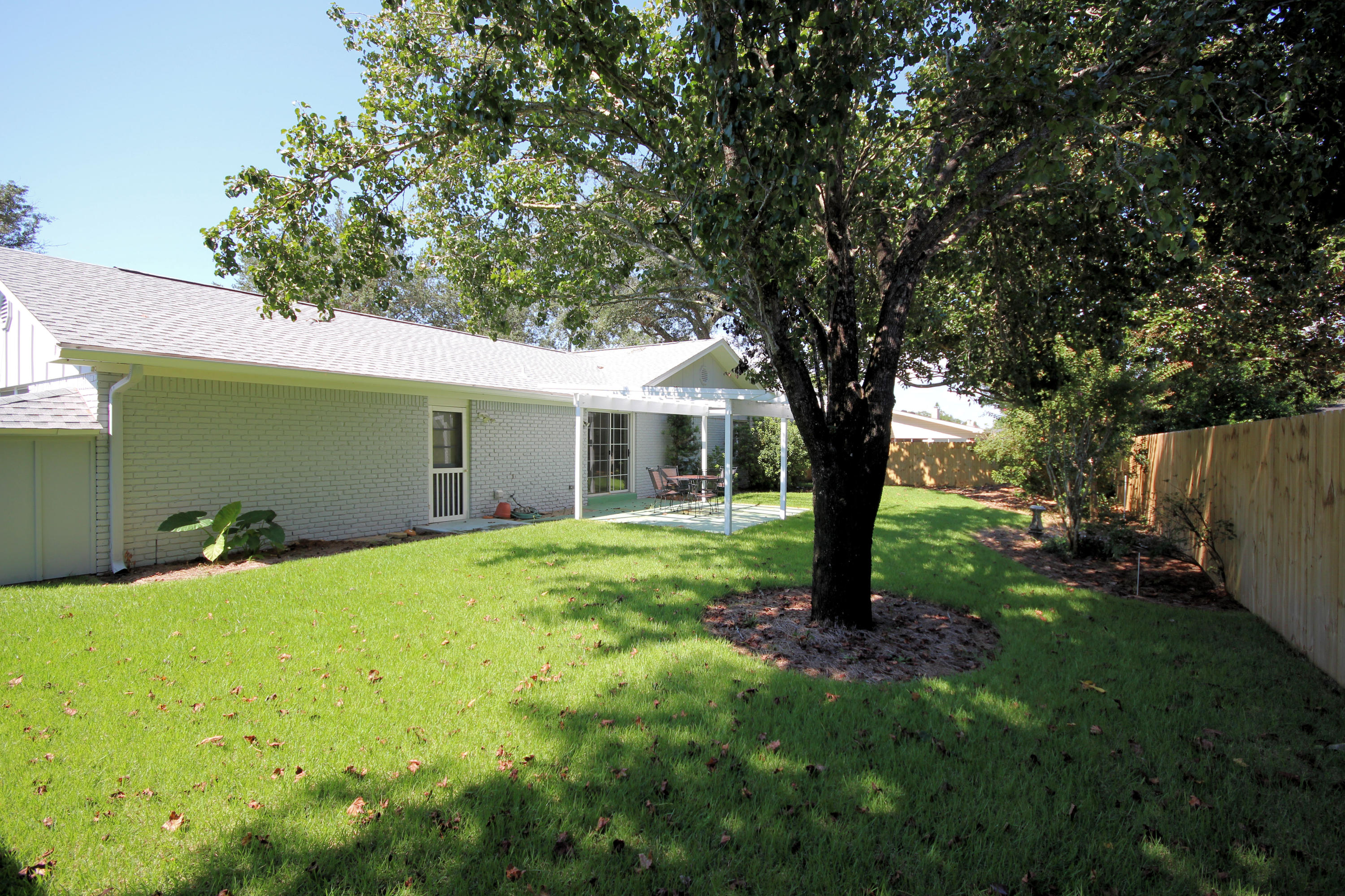 BAYOU WOODS 3RD ADDN - Residential