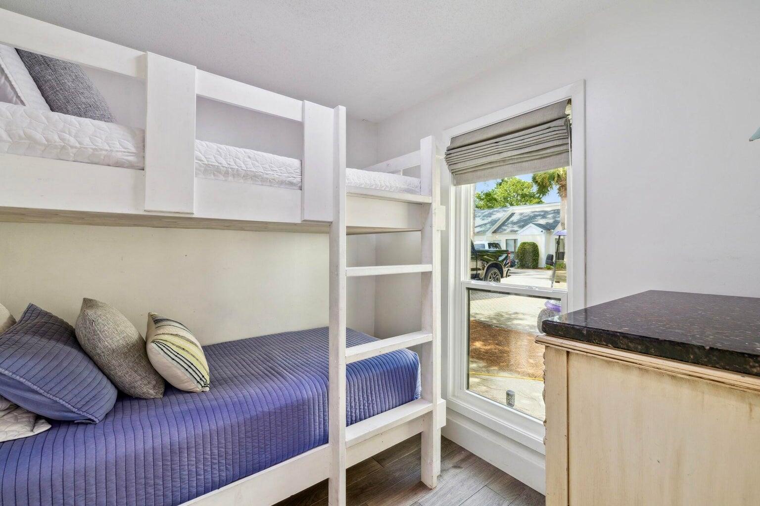 SANDPIPER VILLAGE CONDO - Residential