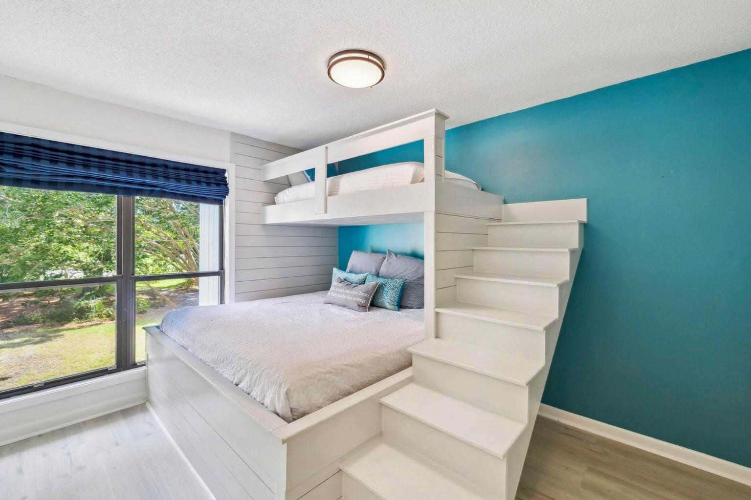 SANDPIPER VILLAGE CONDO - Residential