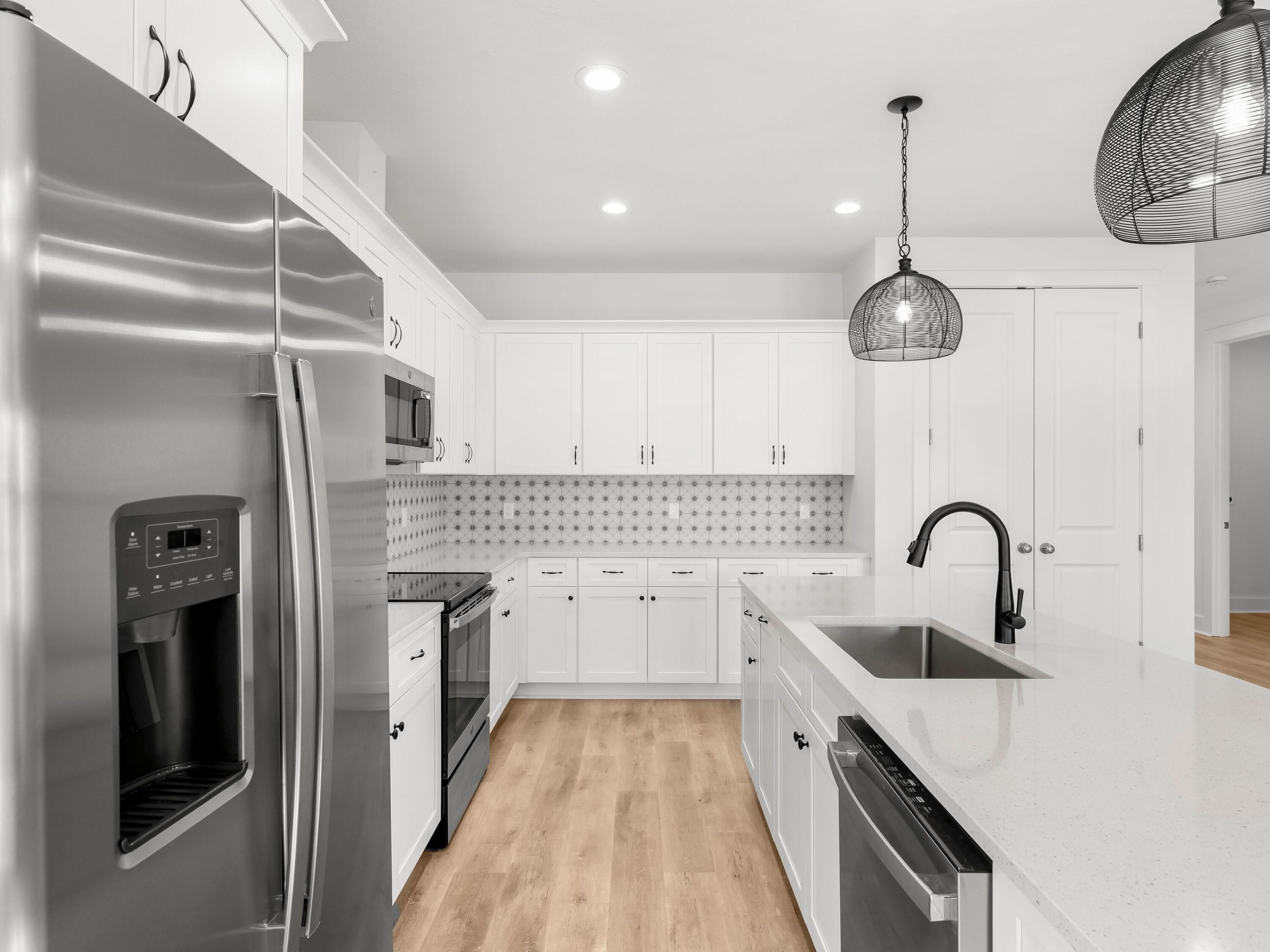 Horizon Pointe - Residential