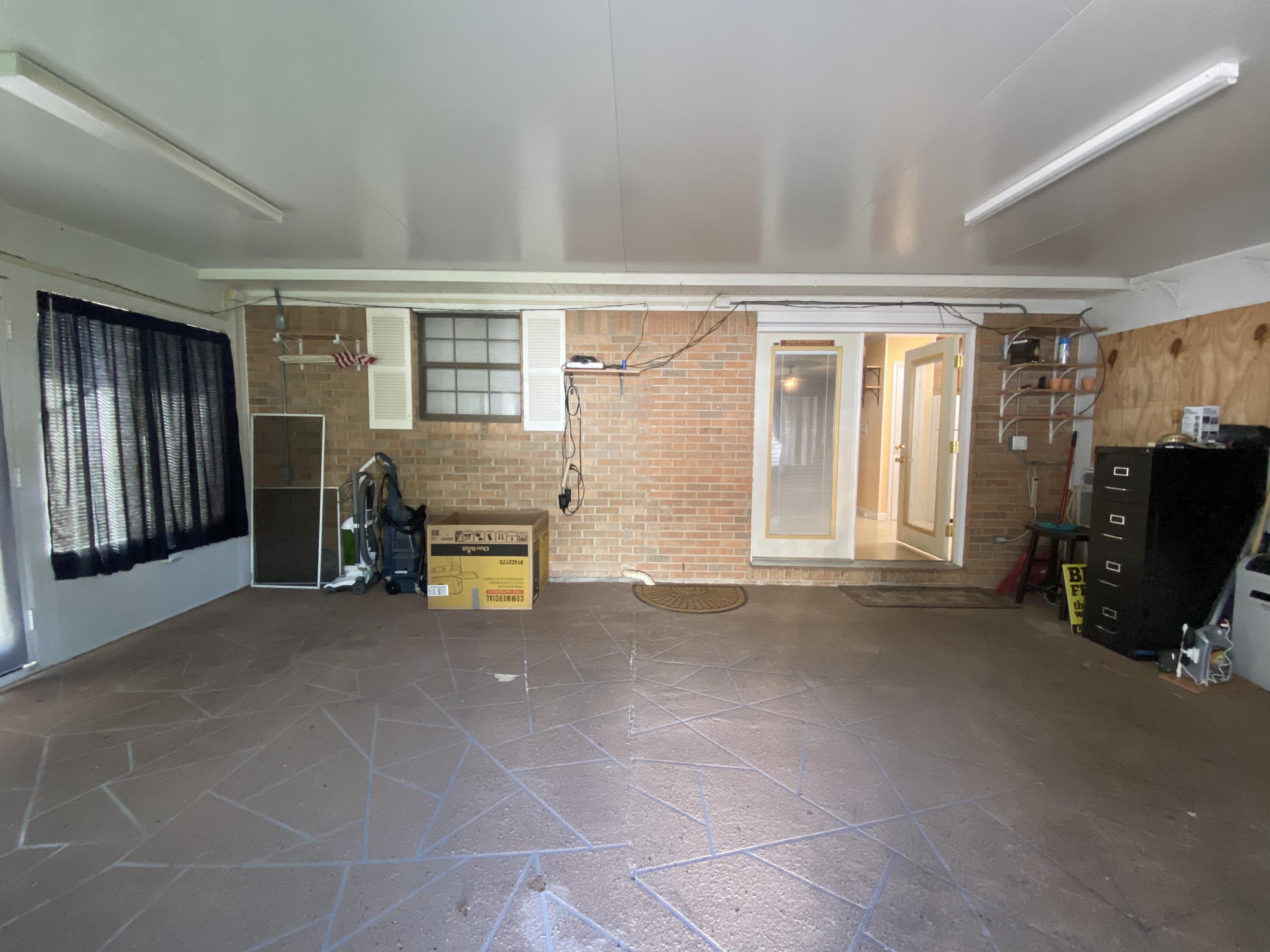 MCLAUGHLIN & HARRIS - Residential