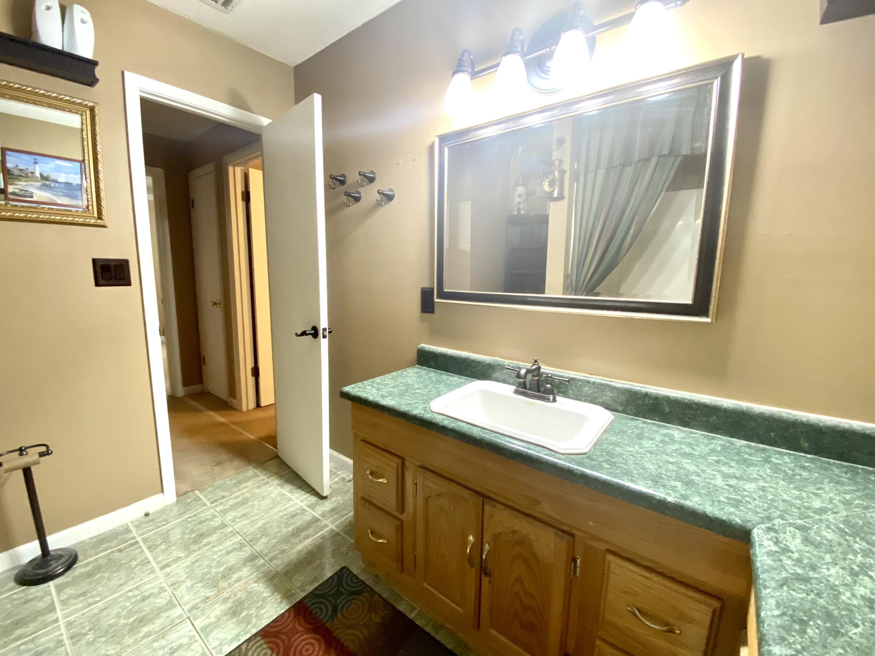 MCLAUGHLIN & HARRIS - Residential